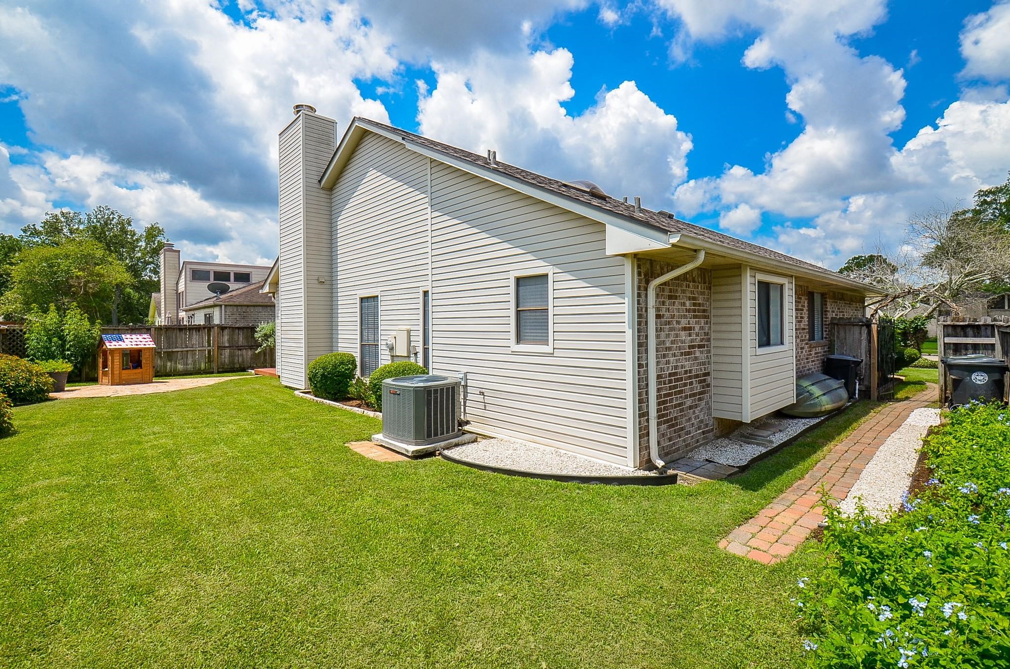 2115 Echo Ridge Property Photo 9