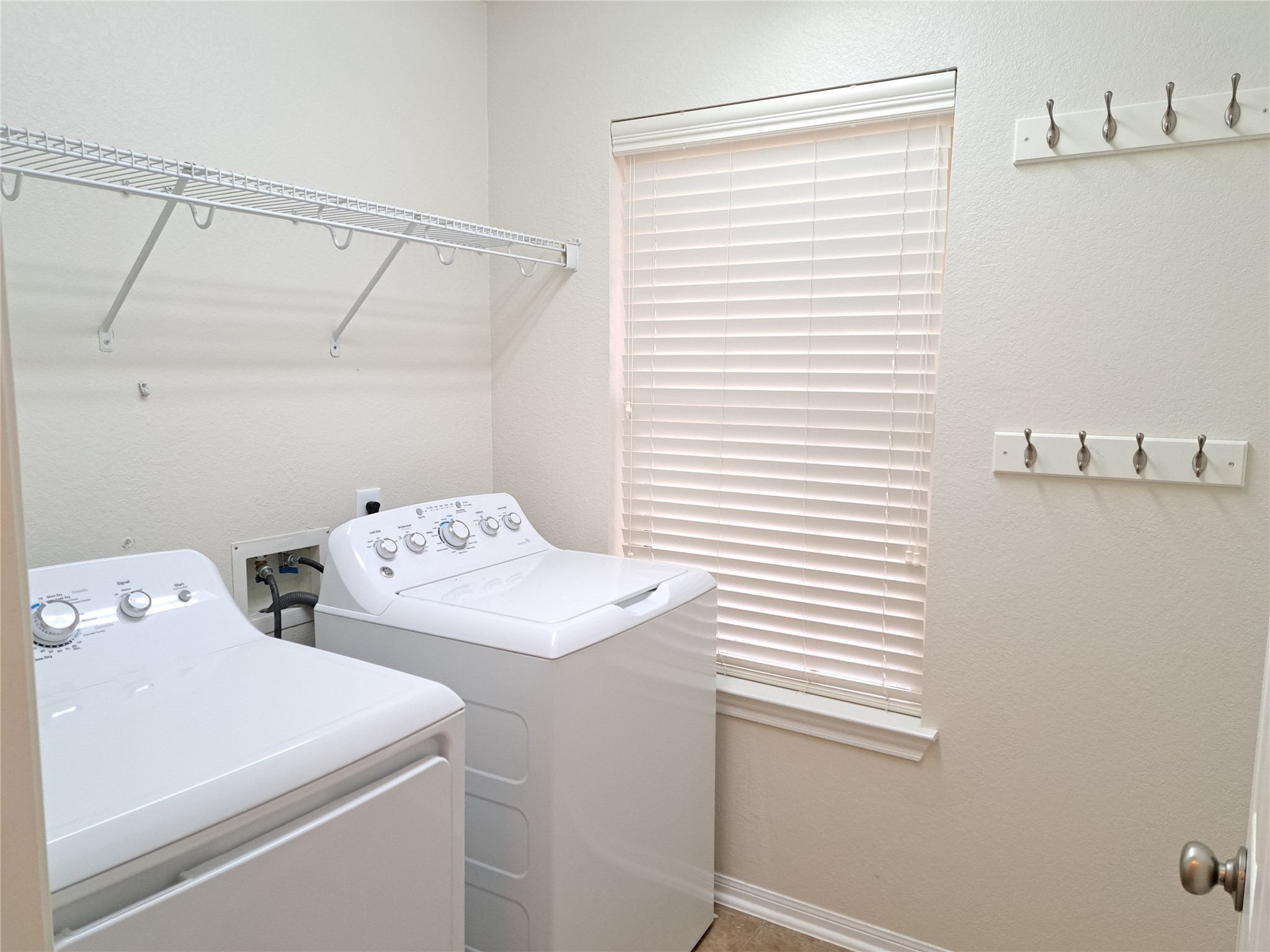 26726 Bellwood Pines Drive Property Photo 5