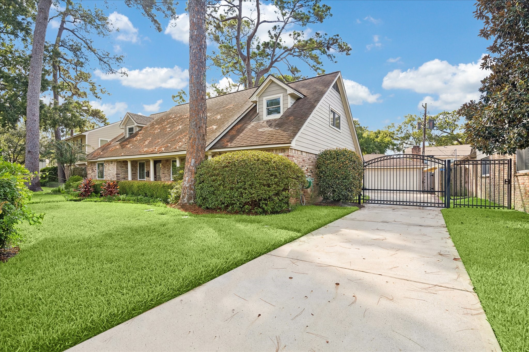13811 Woodthorpe Lane Property Photo 7