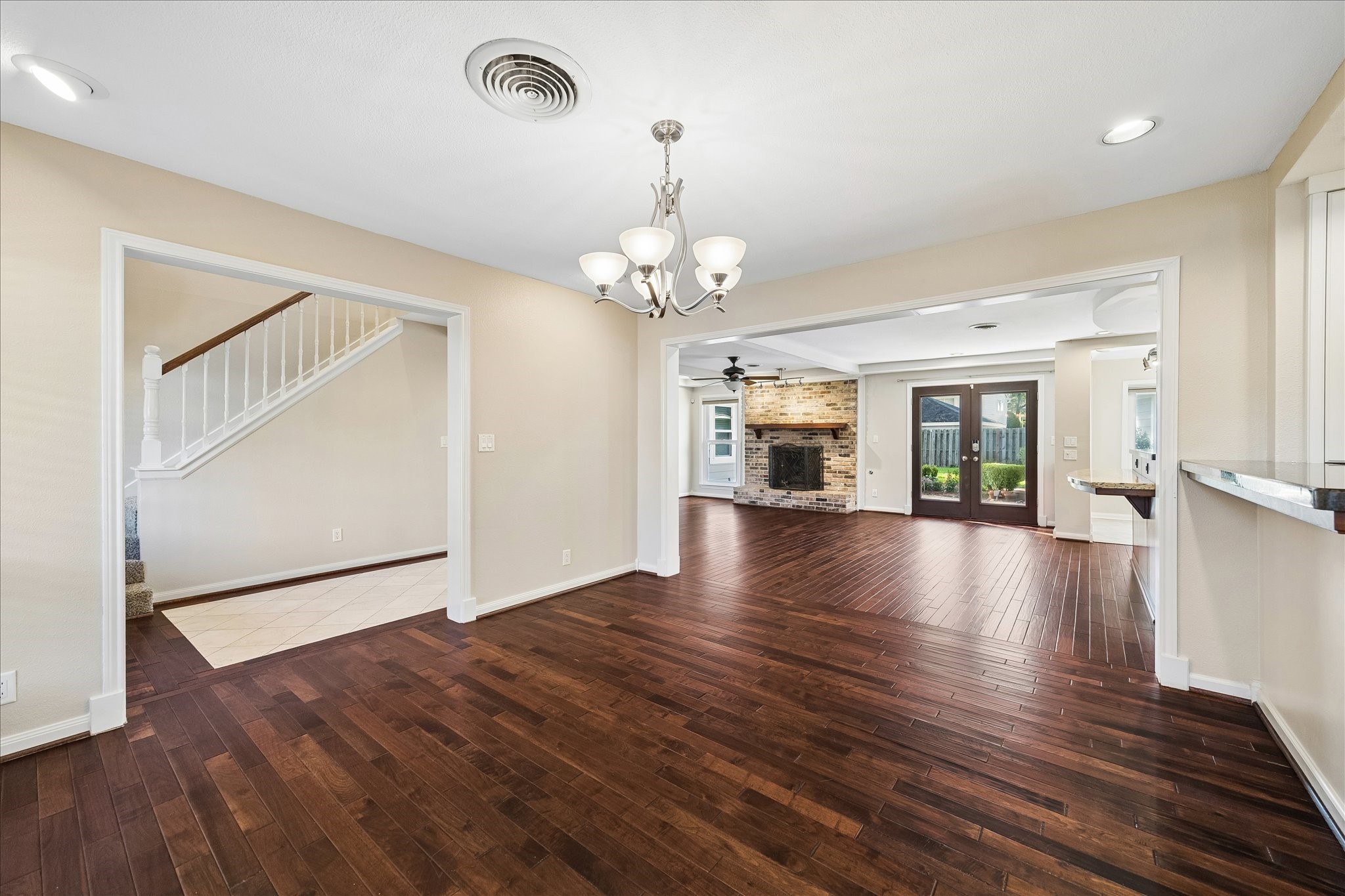 13811 Woodthorpe Lane Property Photo 10