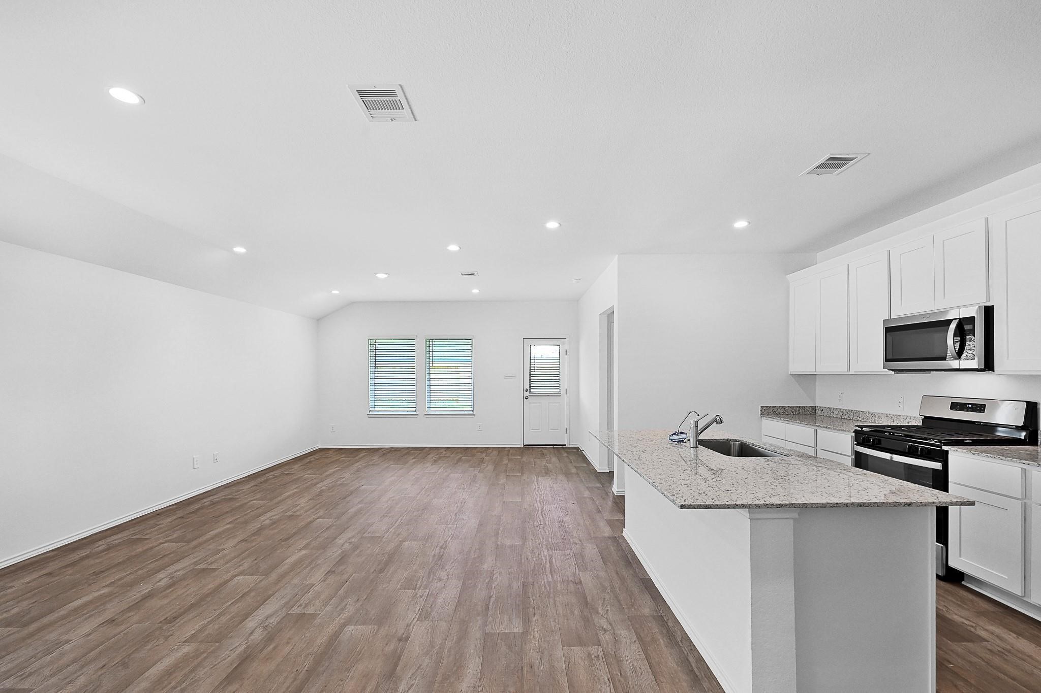 4219 Bedwyn Bay Property Photo 2