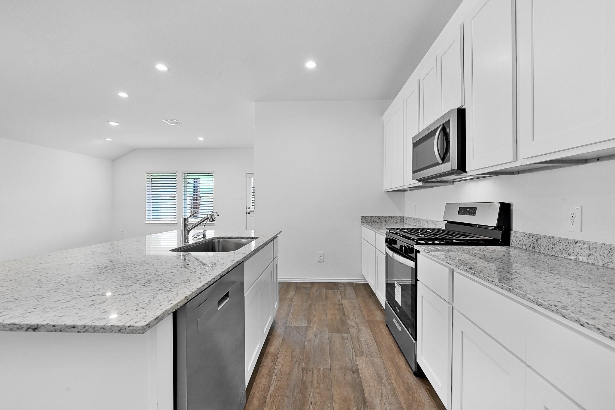 4219 Bedwyn Bay Property Photo 3