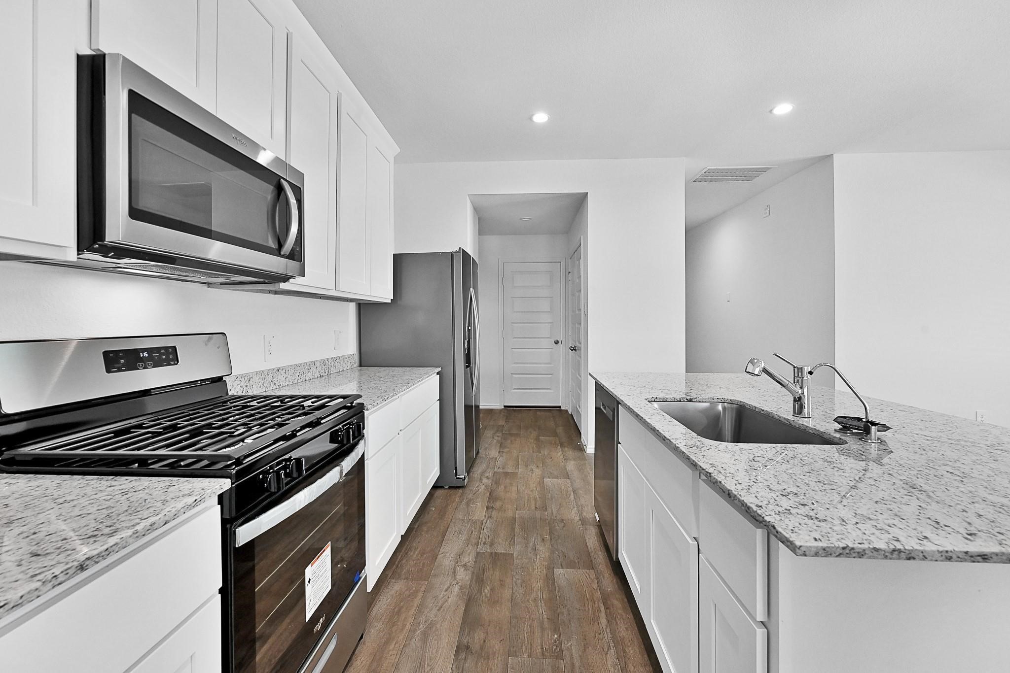 4219 Bedwyn Bay Property Photo 4