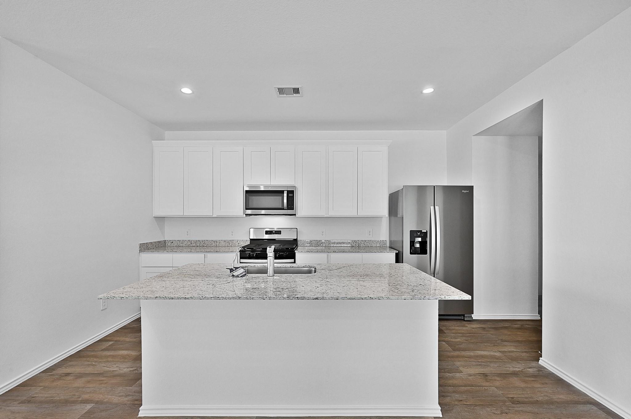 4219 Bedwyn Bay Property Photo 6