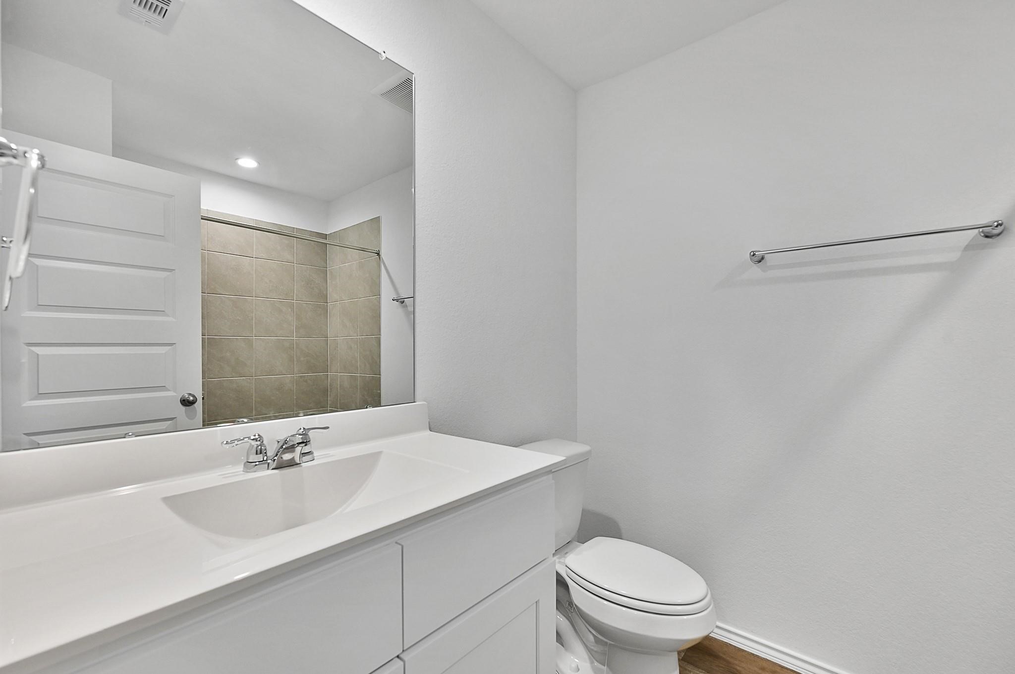 4219 Bedwyn Bay Property Photo 16