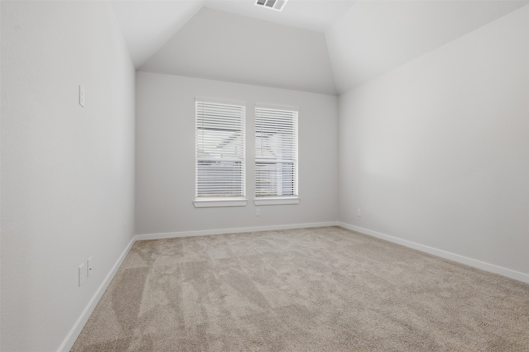 5011 Bowen Prairie Drive Property Photo 13