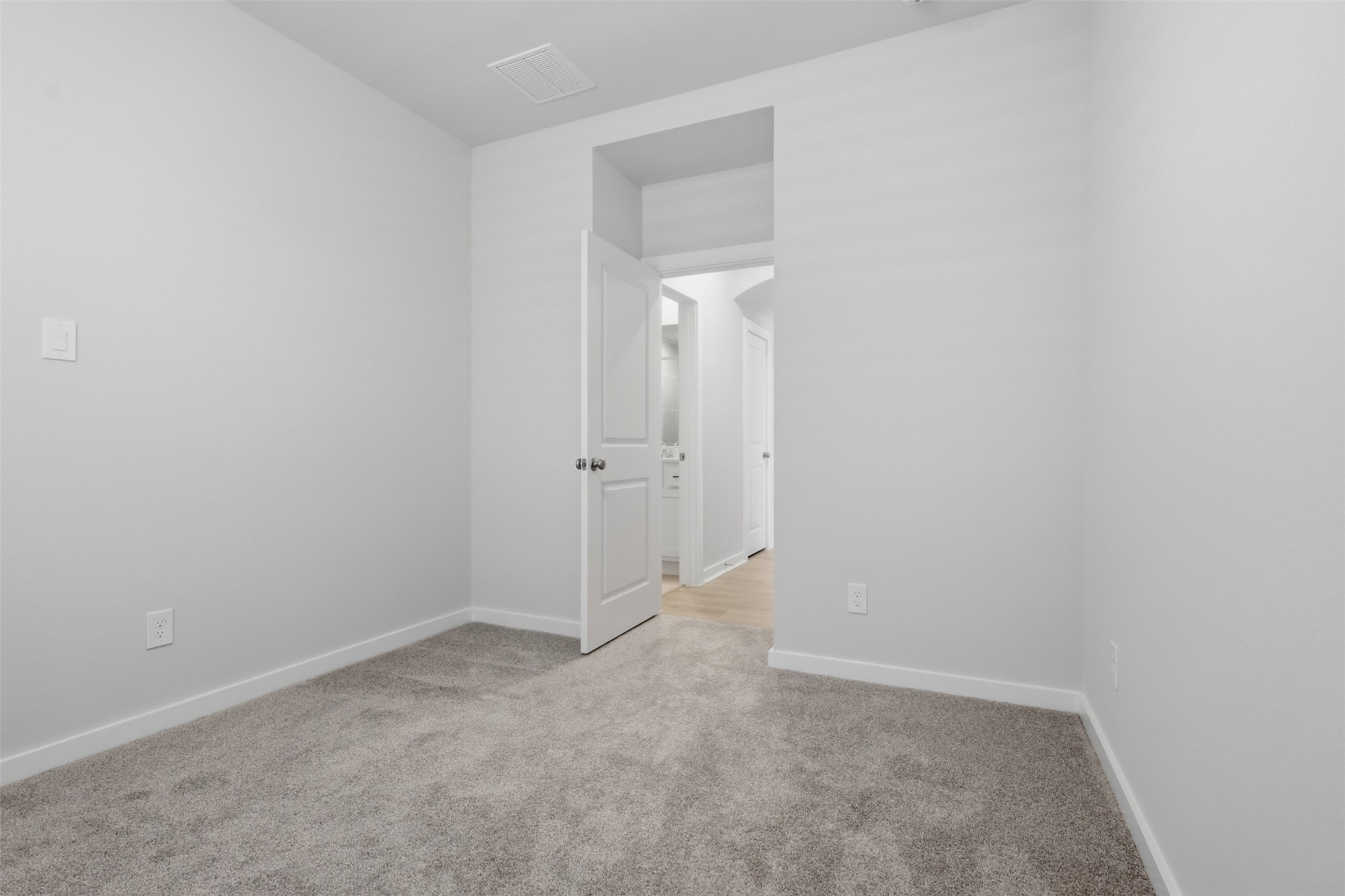 5011 Bowen Prairie Drive Property Photo 18