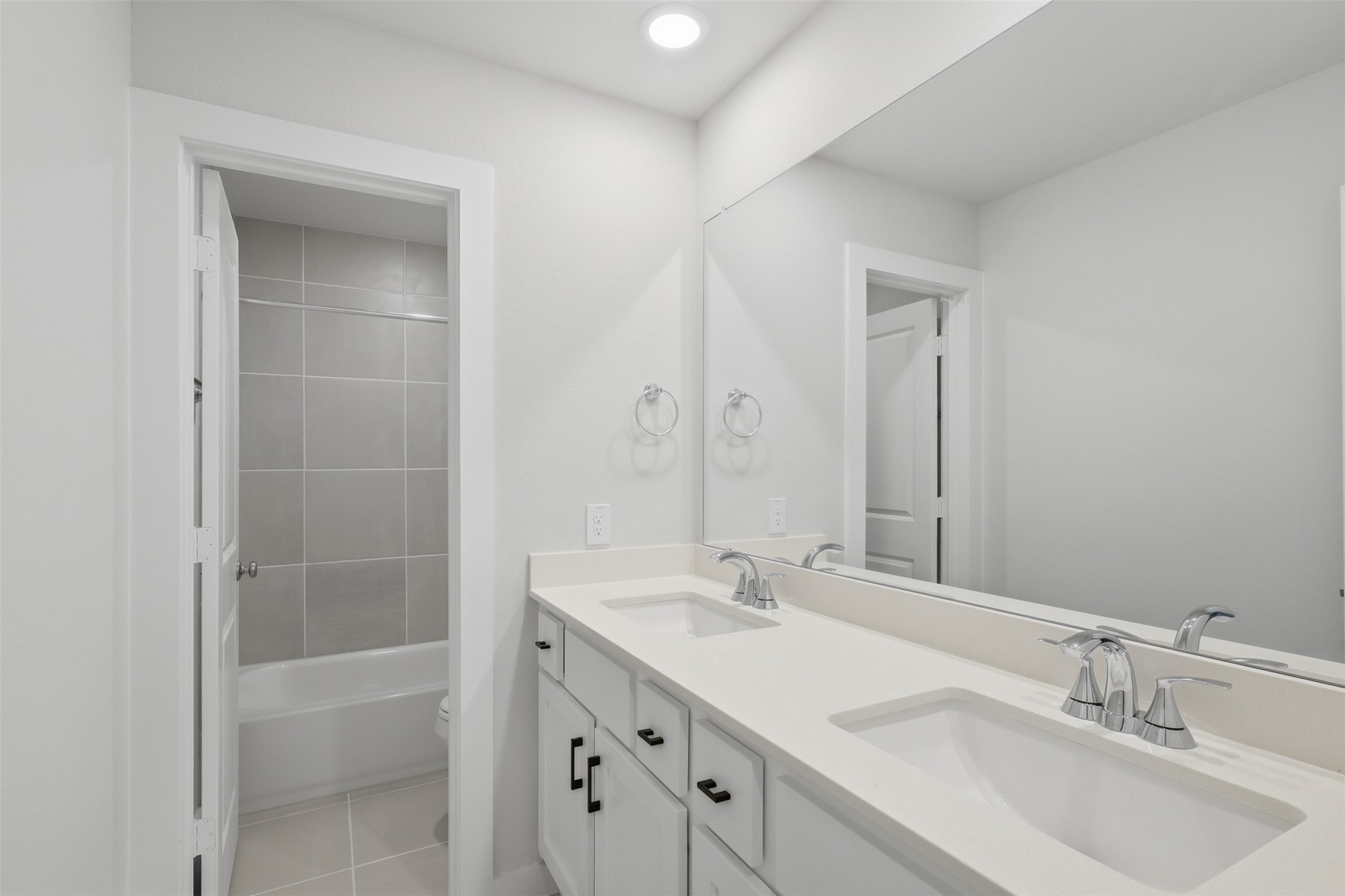 5011 Bowen Prairie Drive Property Photo 23