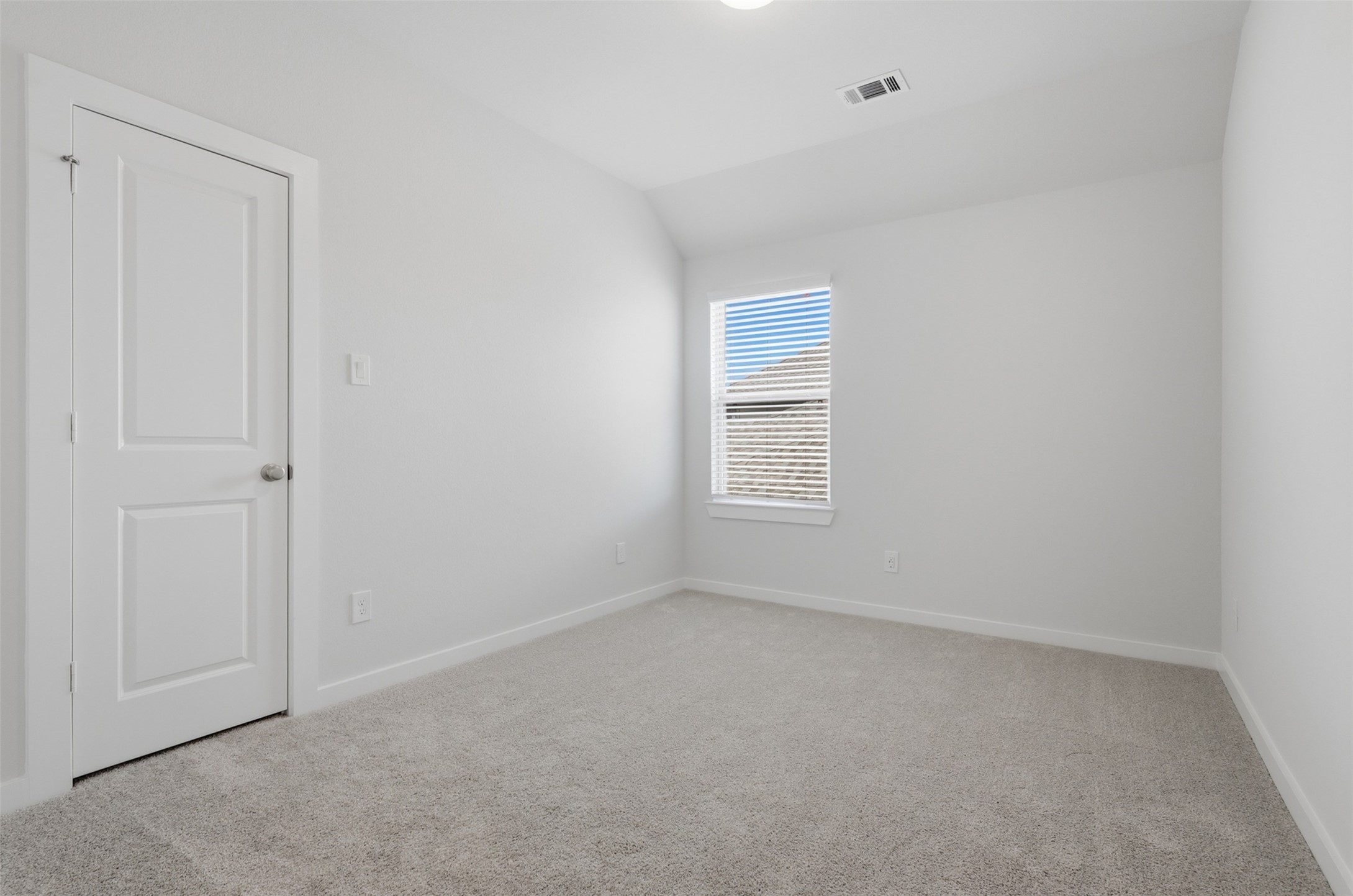 5011 Bowen Prairie Drive Property Photo 24