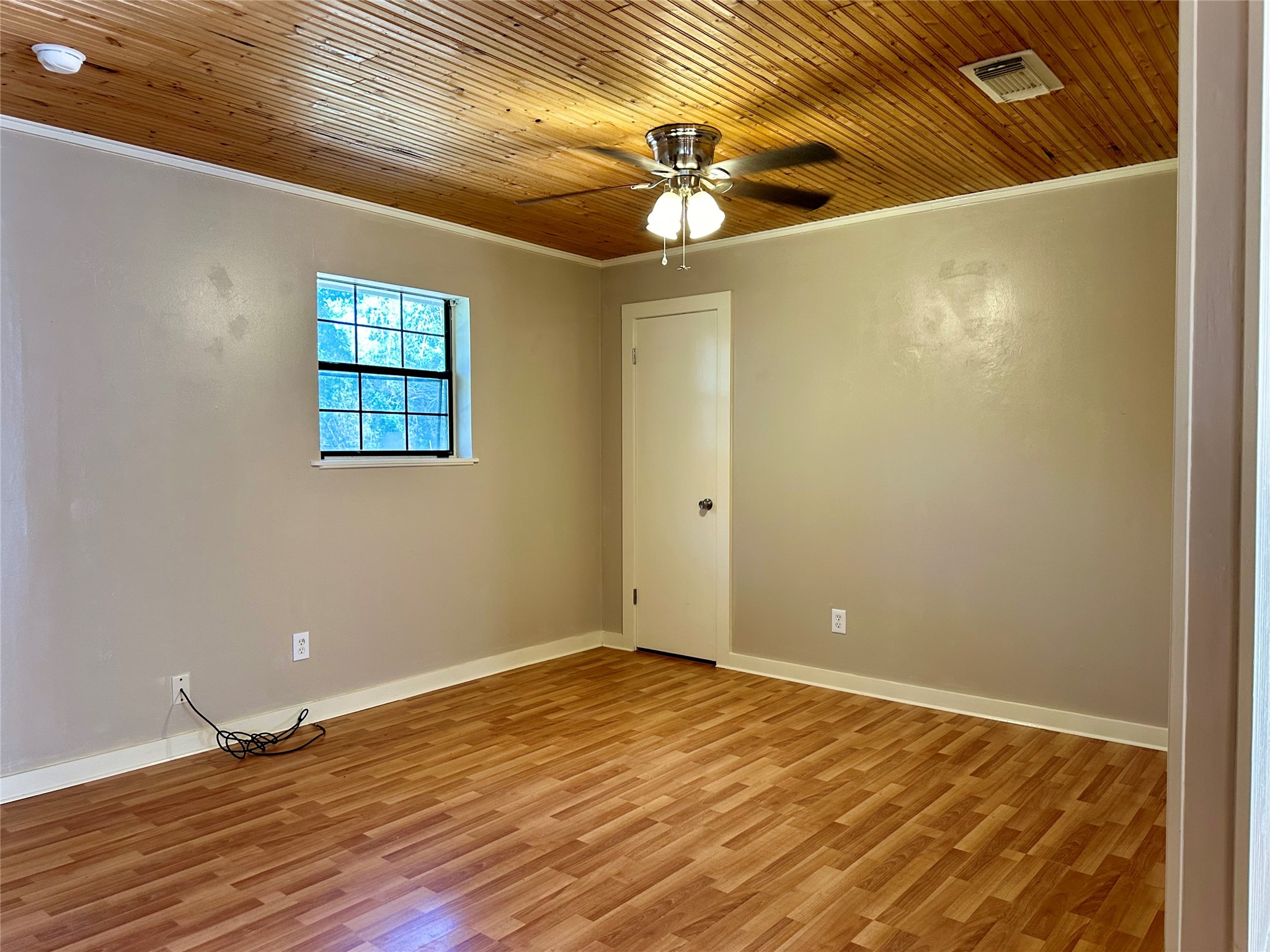 133 County Road 1028 Property Photo 3