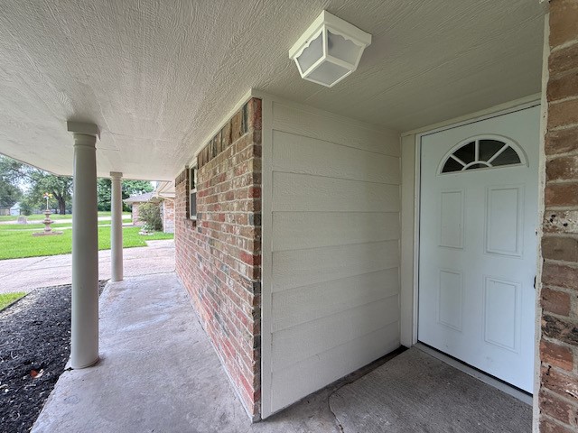 12839 Labelle Lane Property Photo 2