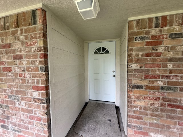 12839 Labelle Lane Property Photo 3