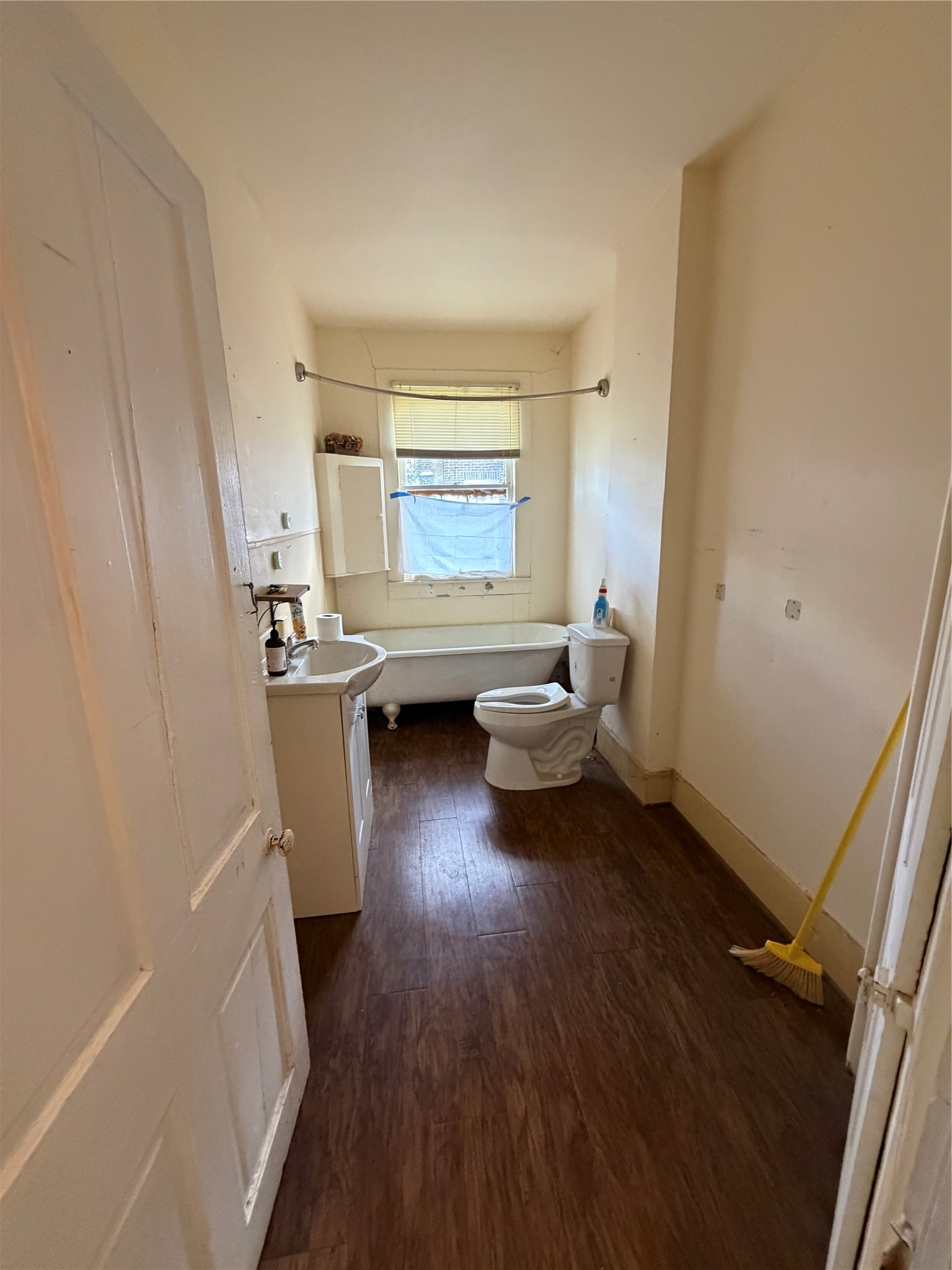 505 W Buck Street Property Photo 27