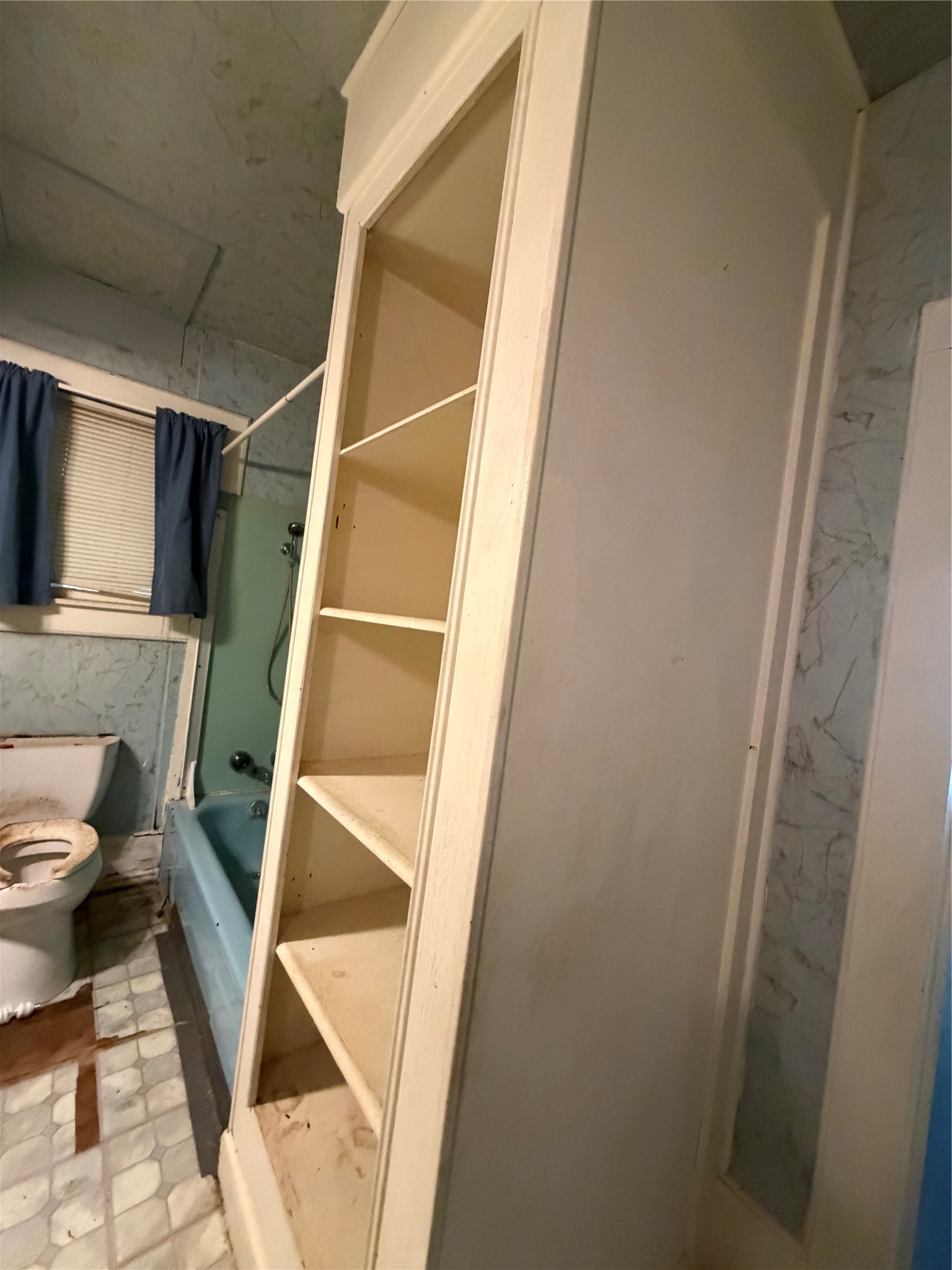 505 W Buck Street Property Photo 42