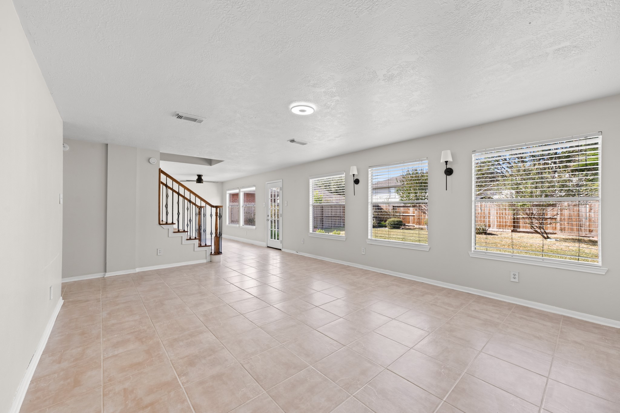 20322 Sabal Palms Drive Property Photo 3