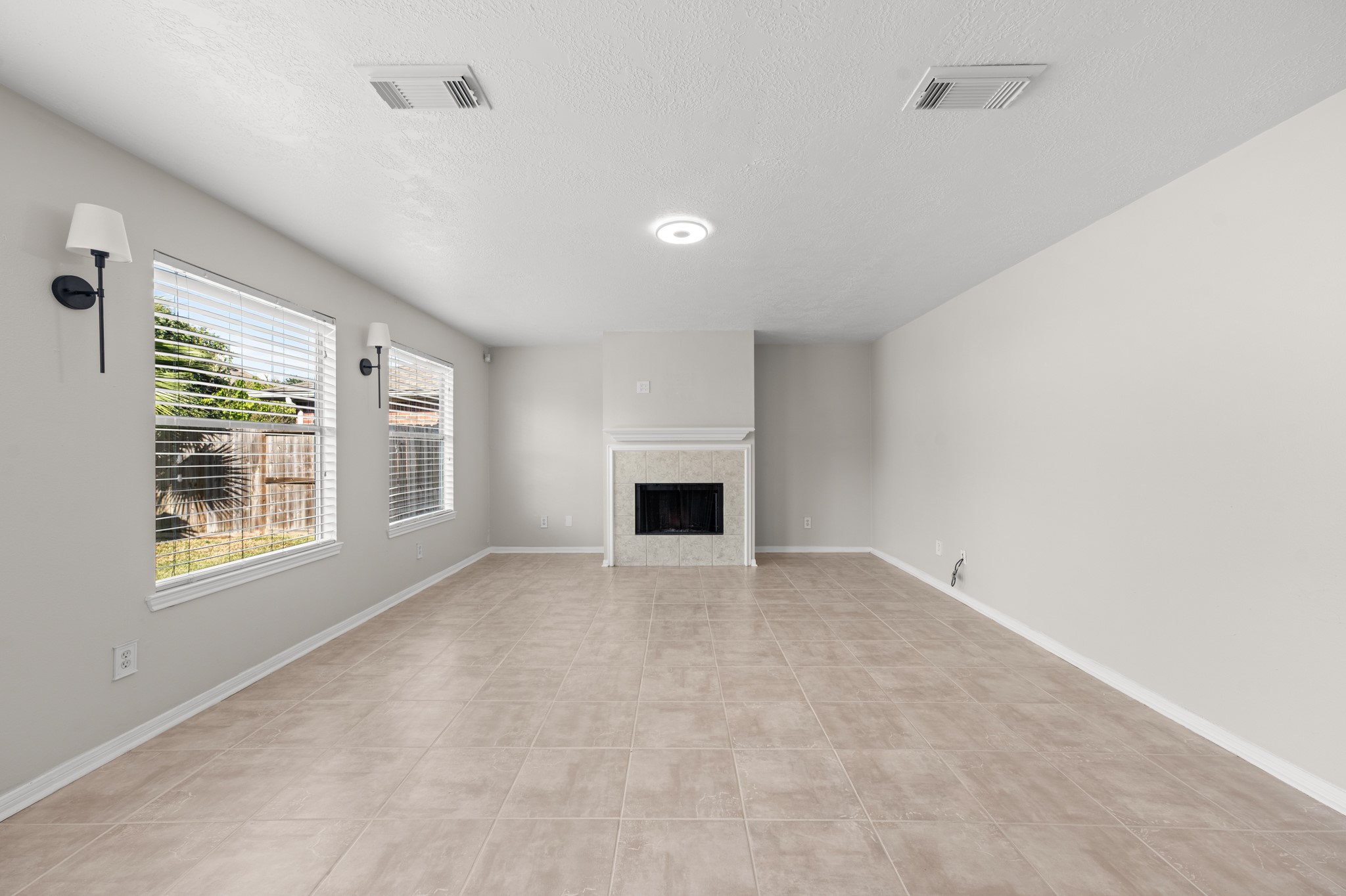 20322 Sabal Palms Drive Property Photo 4