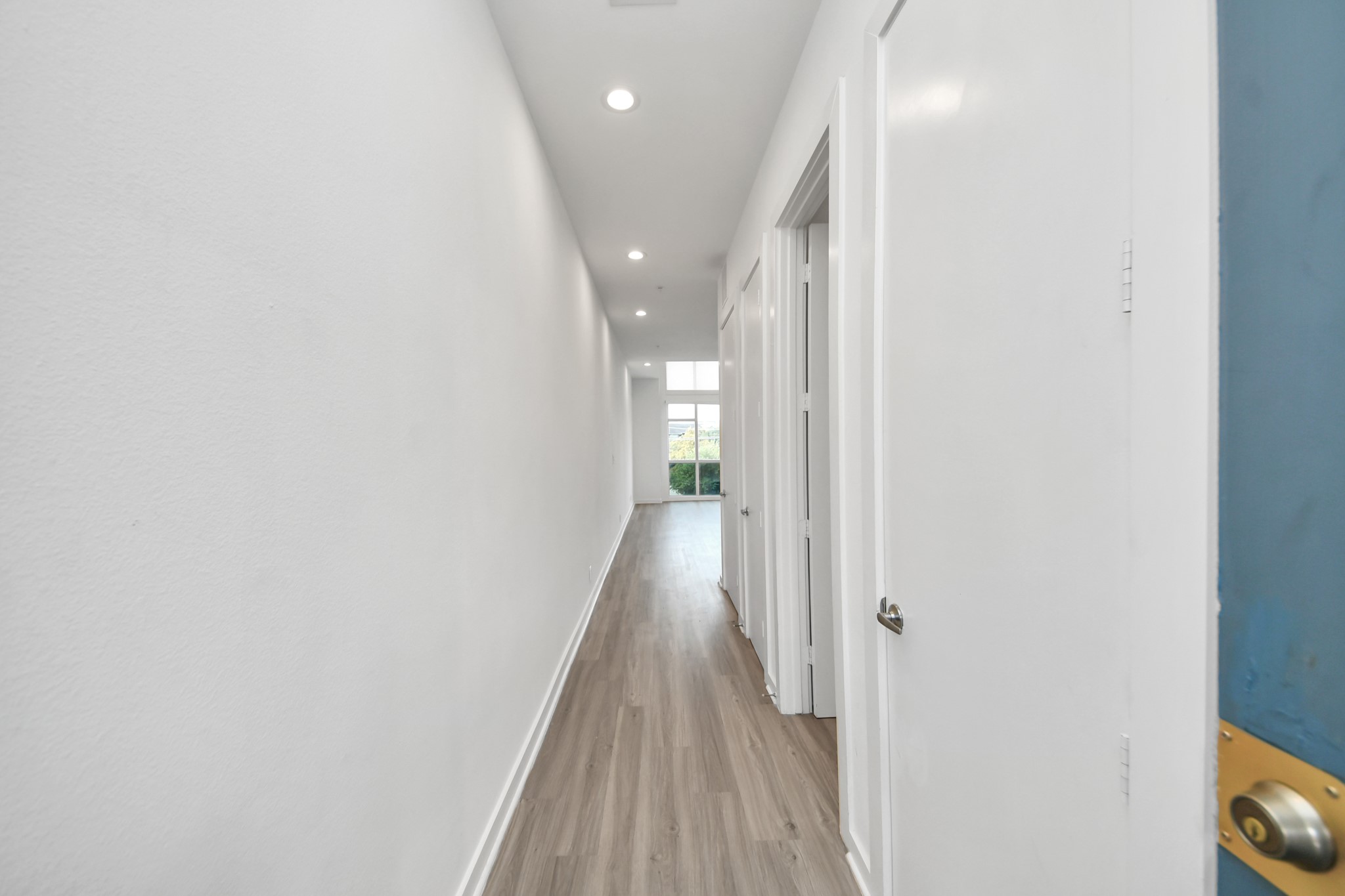 207 Pierce Street 301 Property Photo 6