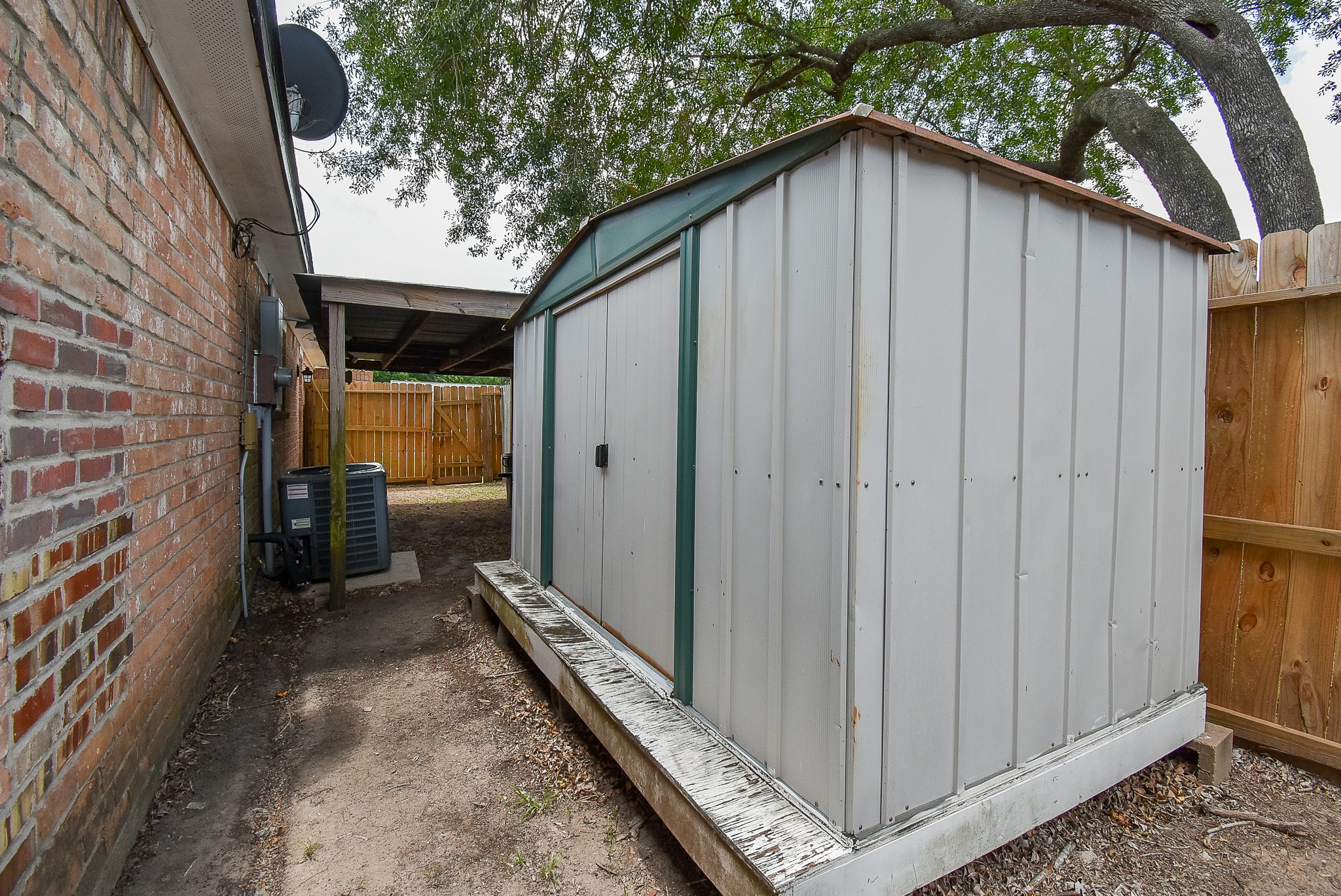 1102 Ashdale Drive Property Photo 7