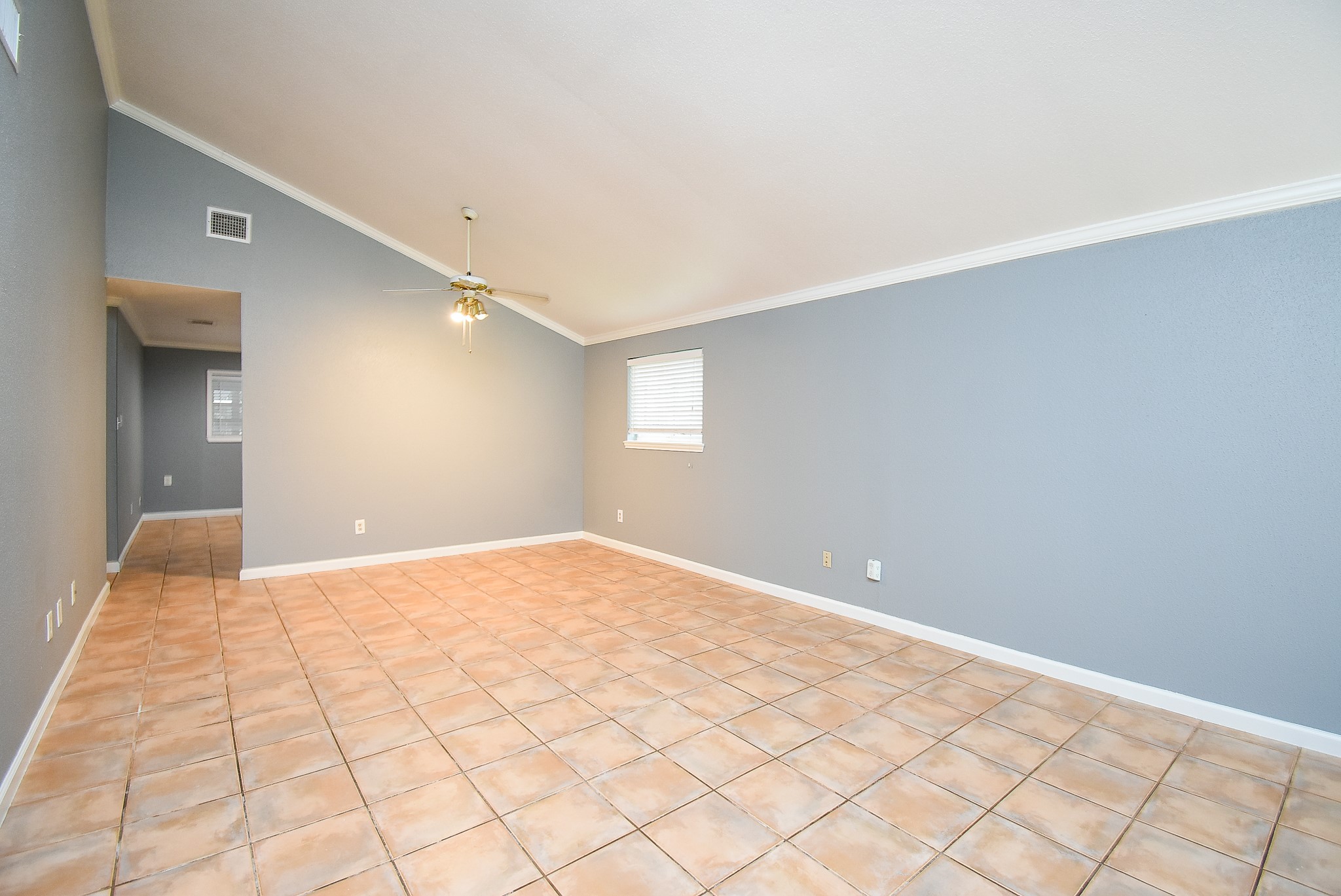 1102 Ashdale Drive Property Photo 10