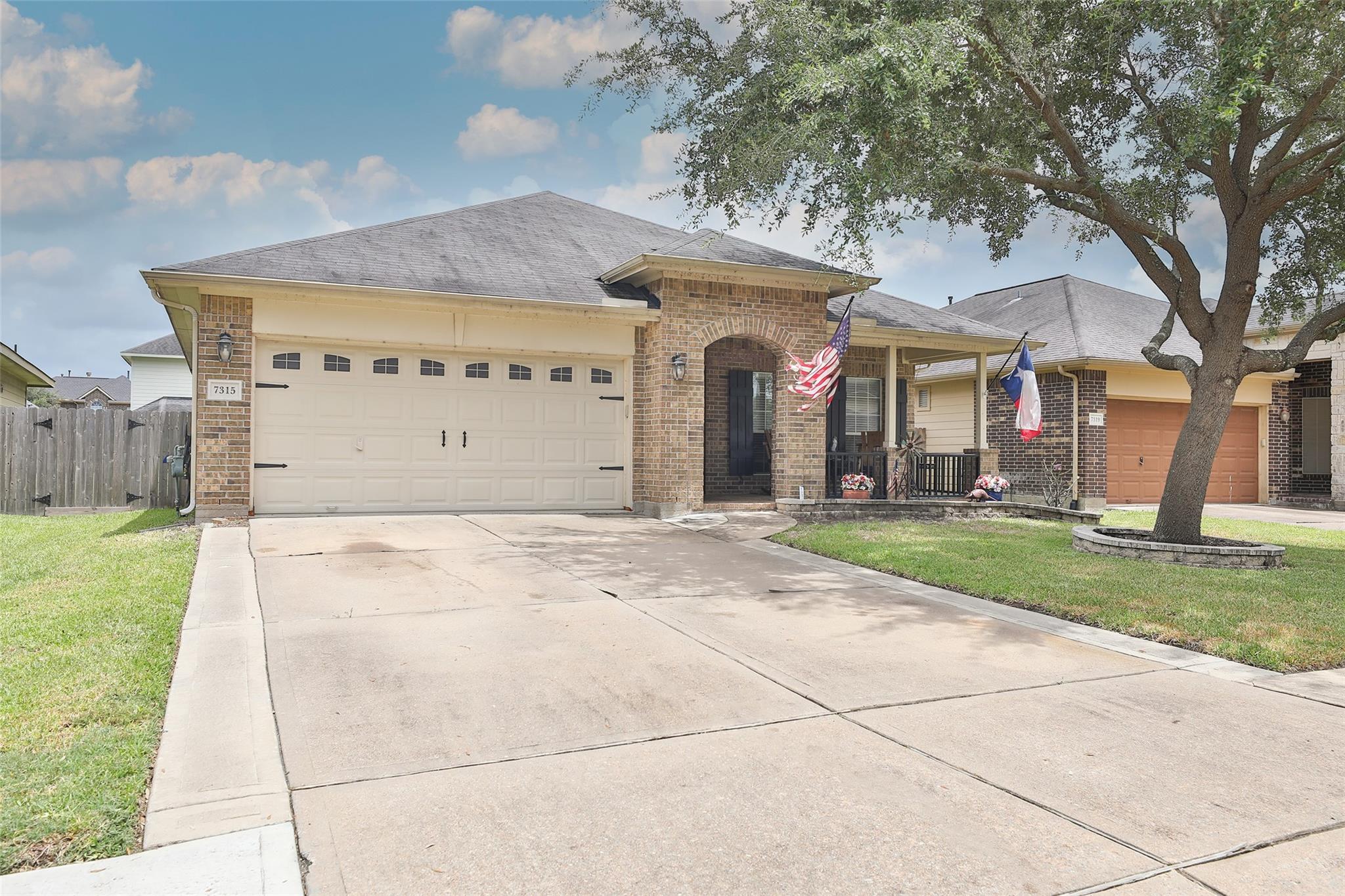 7315 Boerne Creek Drive Property Photo 2