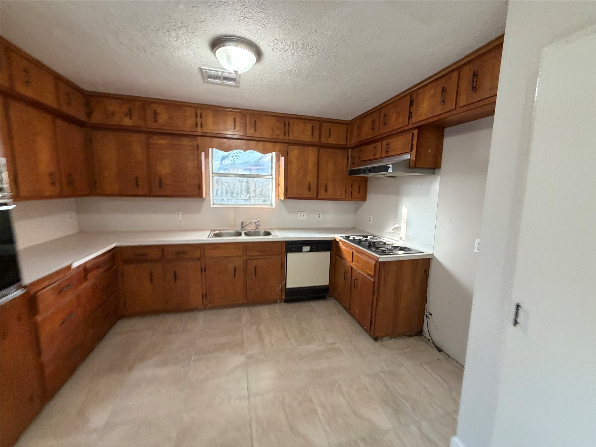 501 S Holmes Street Property Photo 8