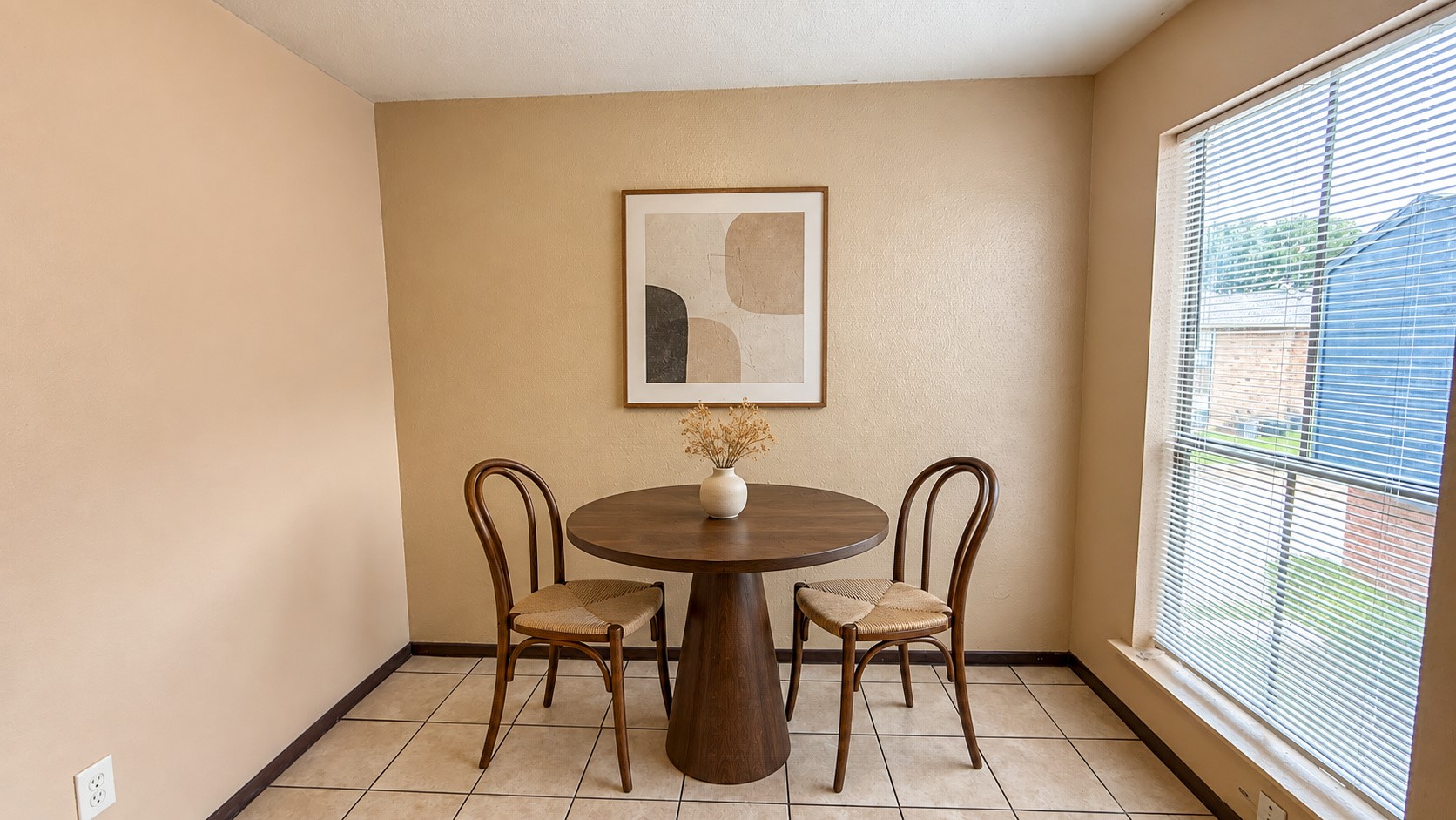 13480 S Thorntree Drive 316 Property Photo 9