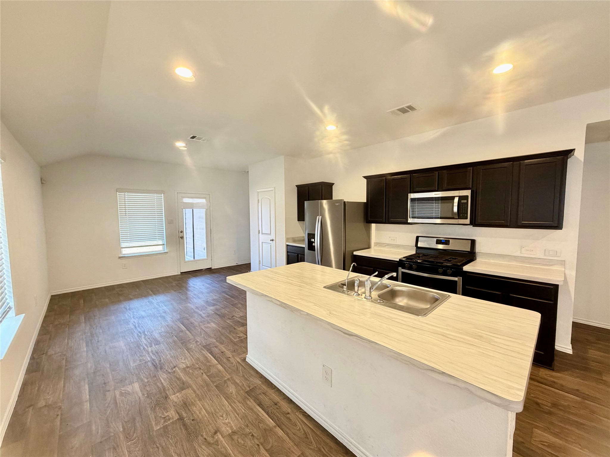 14858 Cypress Hollow Drive Property Photo 6