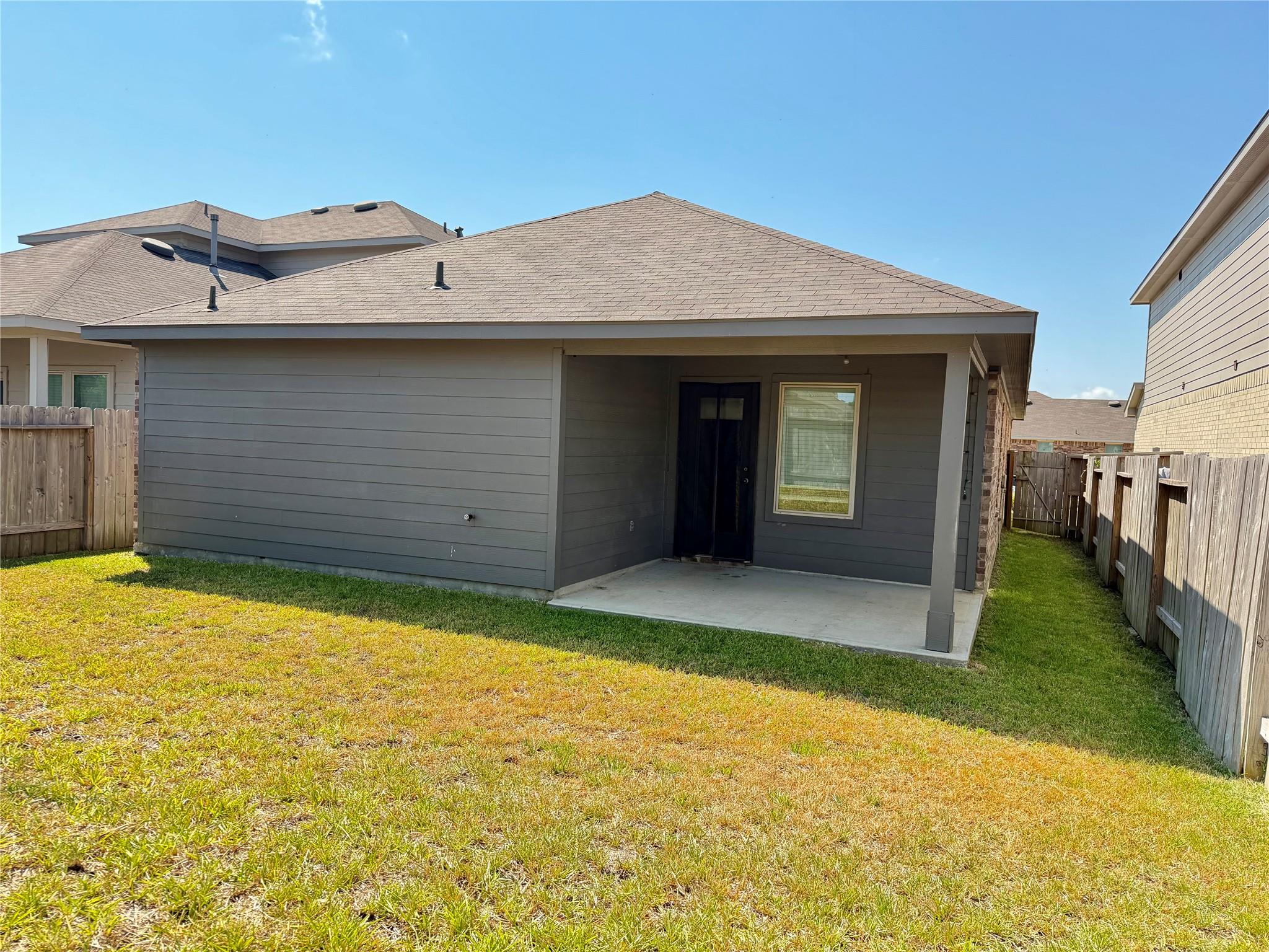 14858 Cypress Hollow Drive Property Photo 12