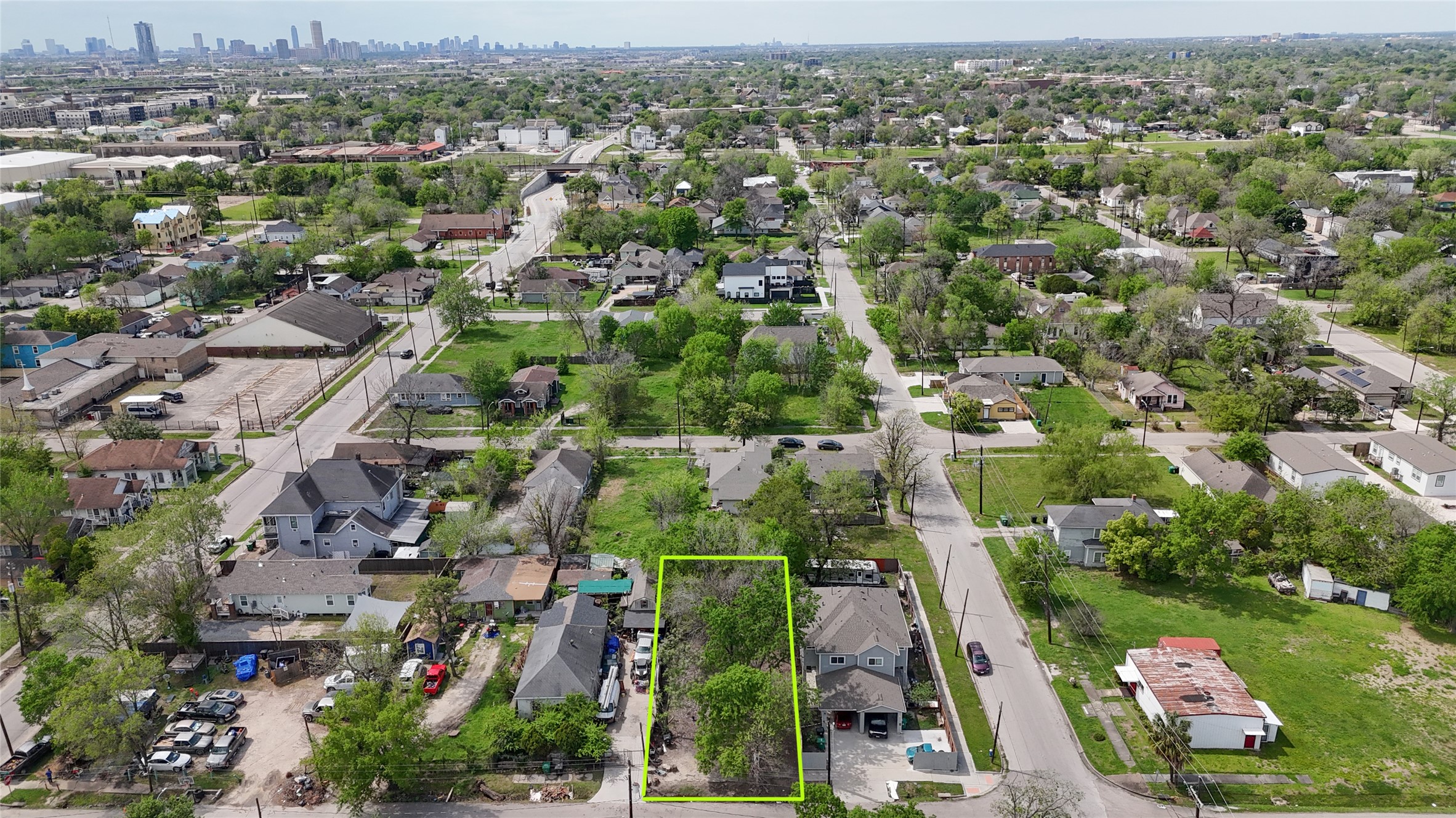 1917 Davis Street Property Photo 2