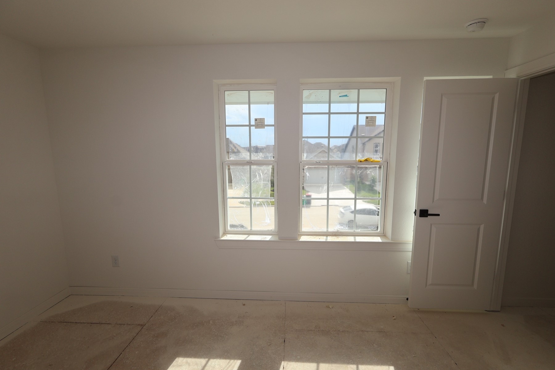 2807 Garden Meadow Street Property Photo 10