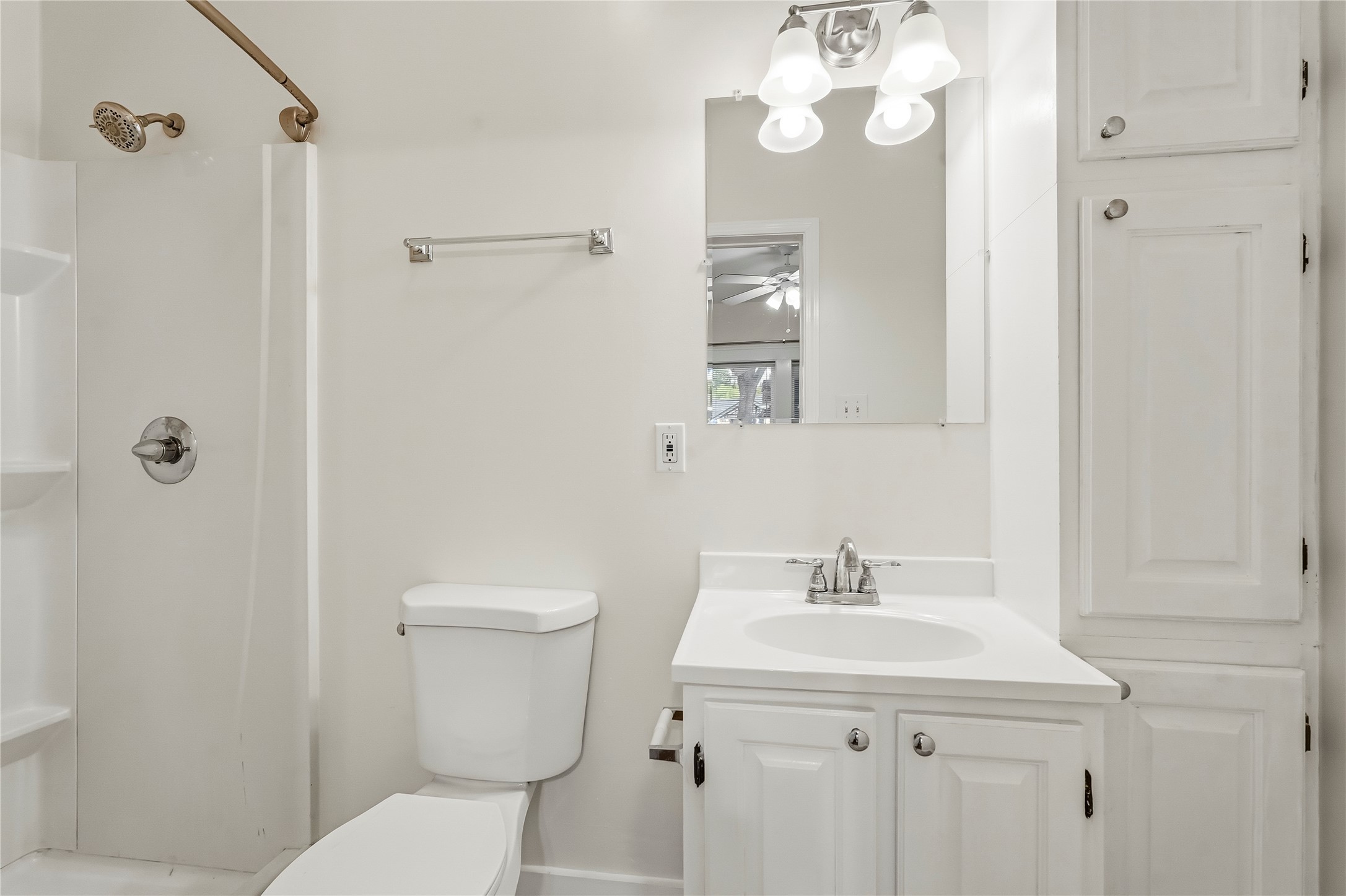 4616 Clay Street Property Photo 13