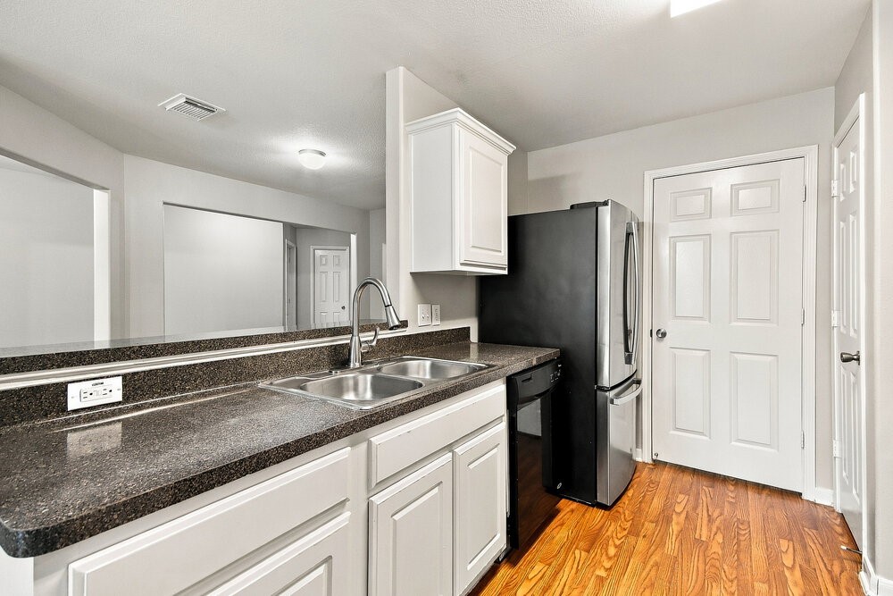 4326 Pecos River Drive Property Photo 7