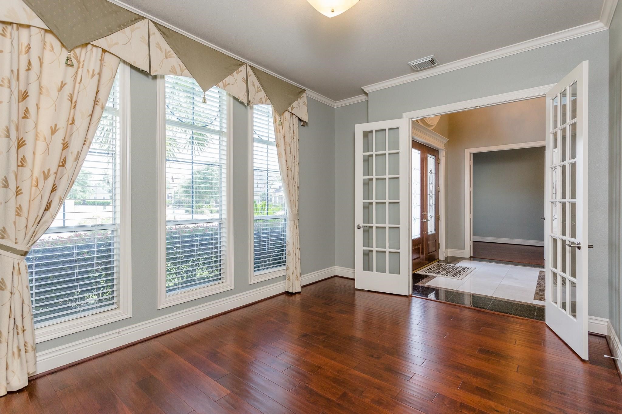 5243 Harvest Bend Court Property Photo 6