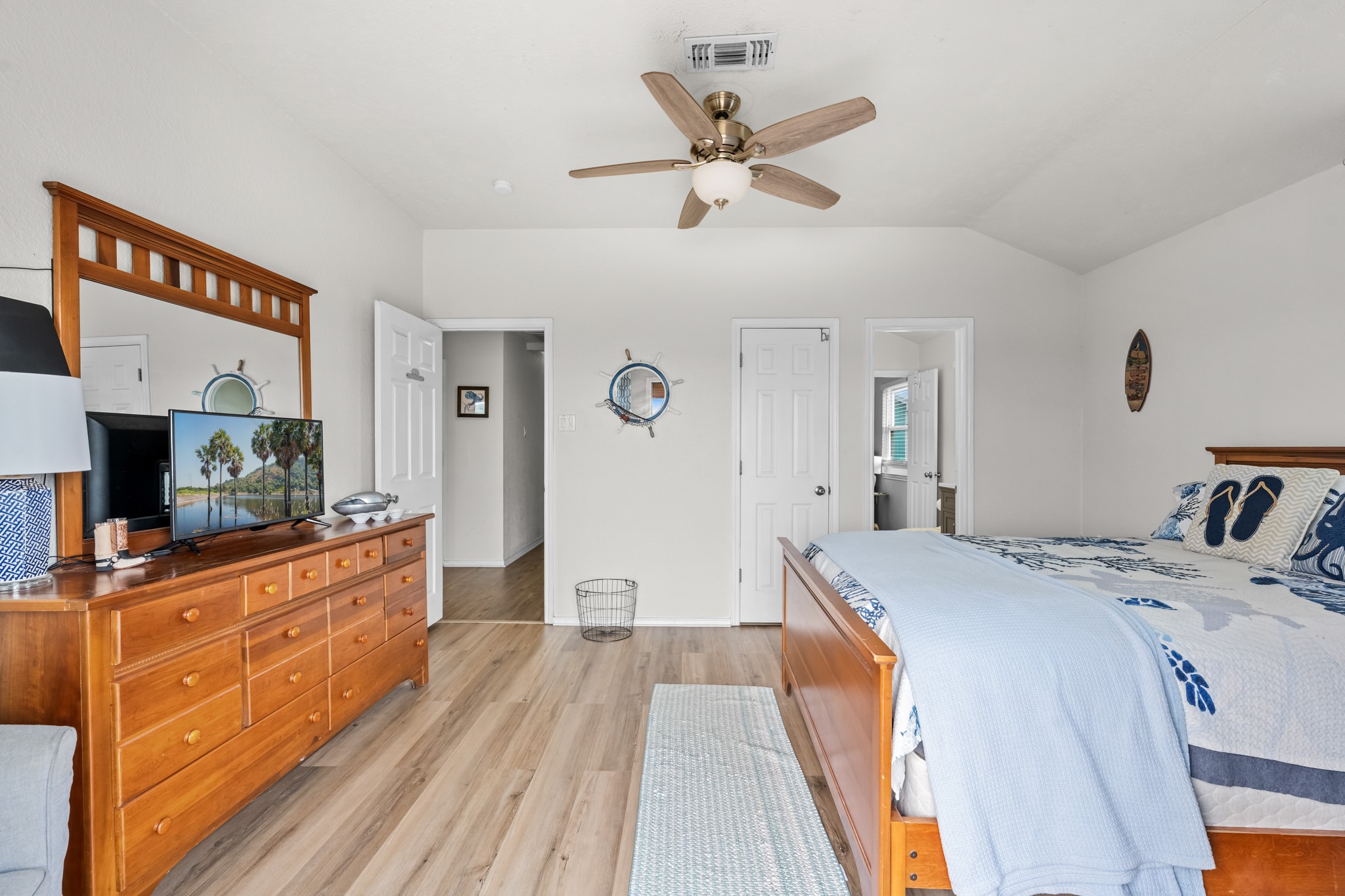 125 Bay Avenue Property Photo 18