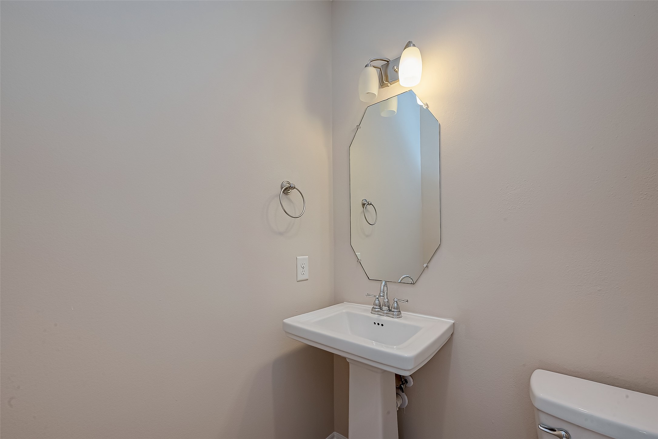 15923 Eldora Springs Court Property Photo 8