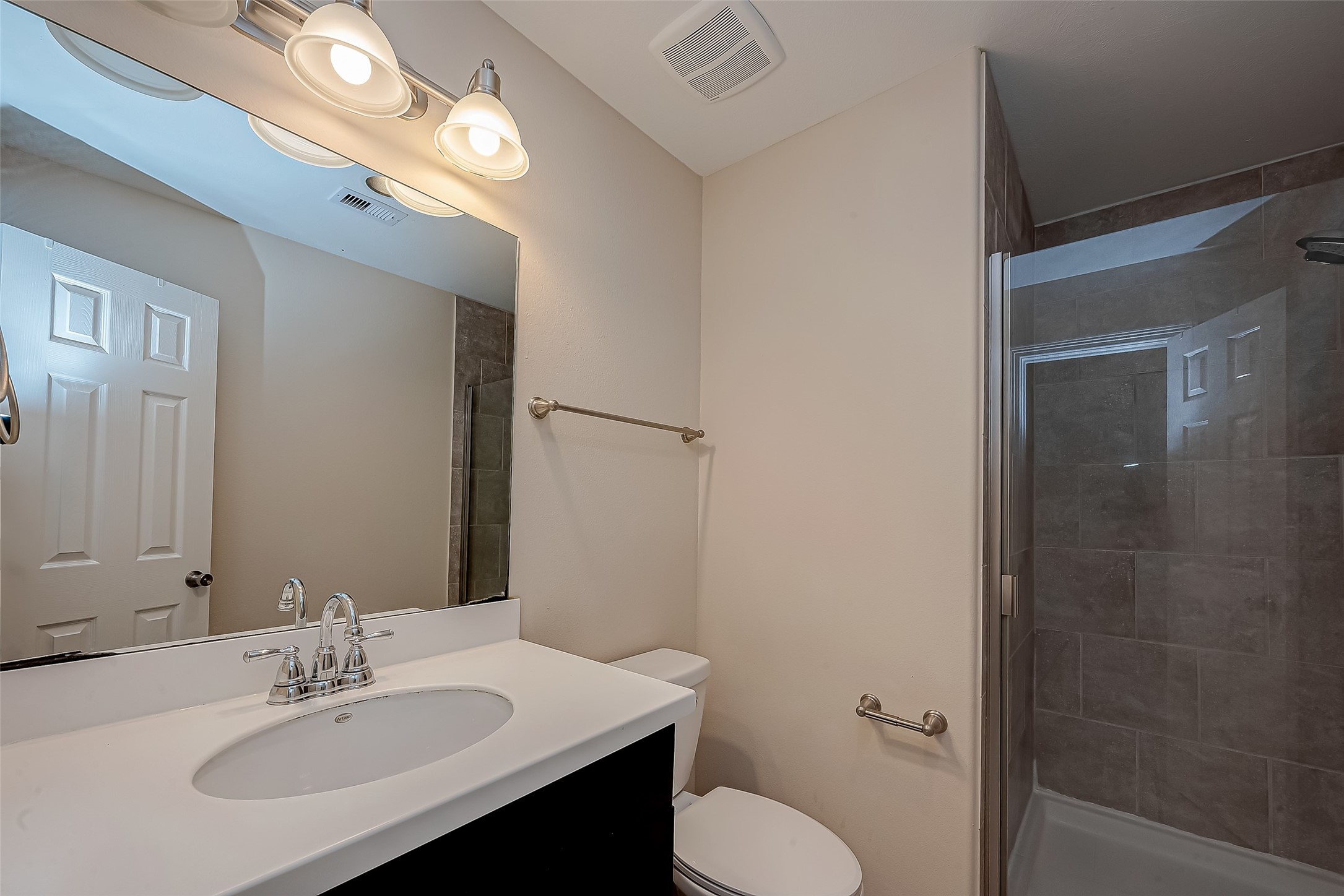 15923 Eldora Springs Court Property Photo 29