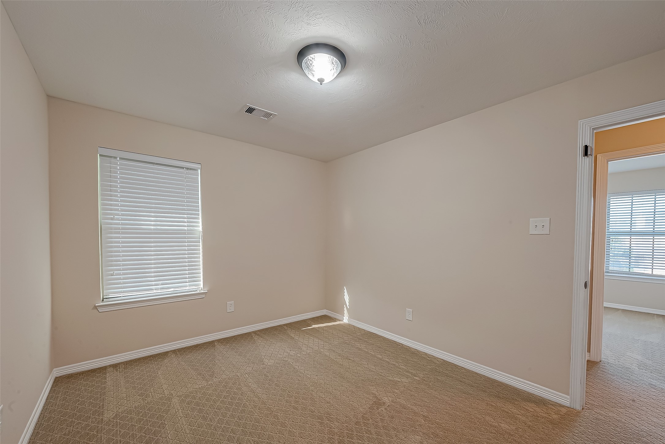 15923 Eldora Springs Court Property Photo 33