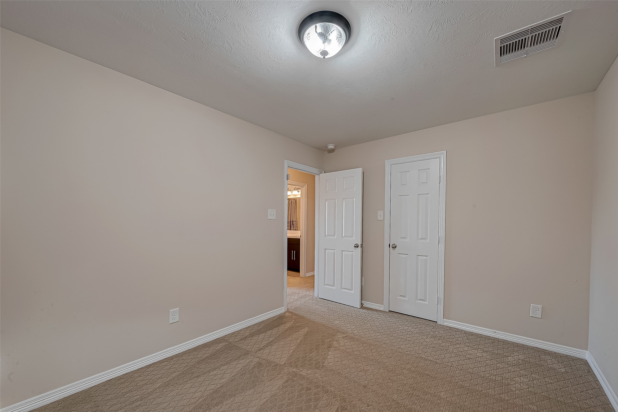 15923 Eldora Springs Court Property Photo 34