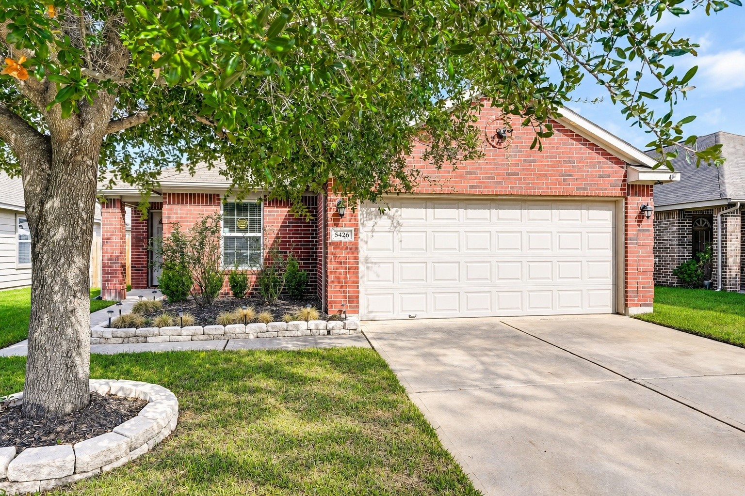 5426 Casa Batillo Drive Property Photo 1