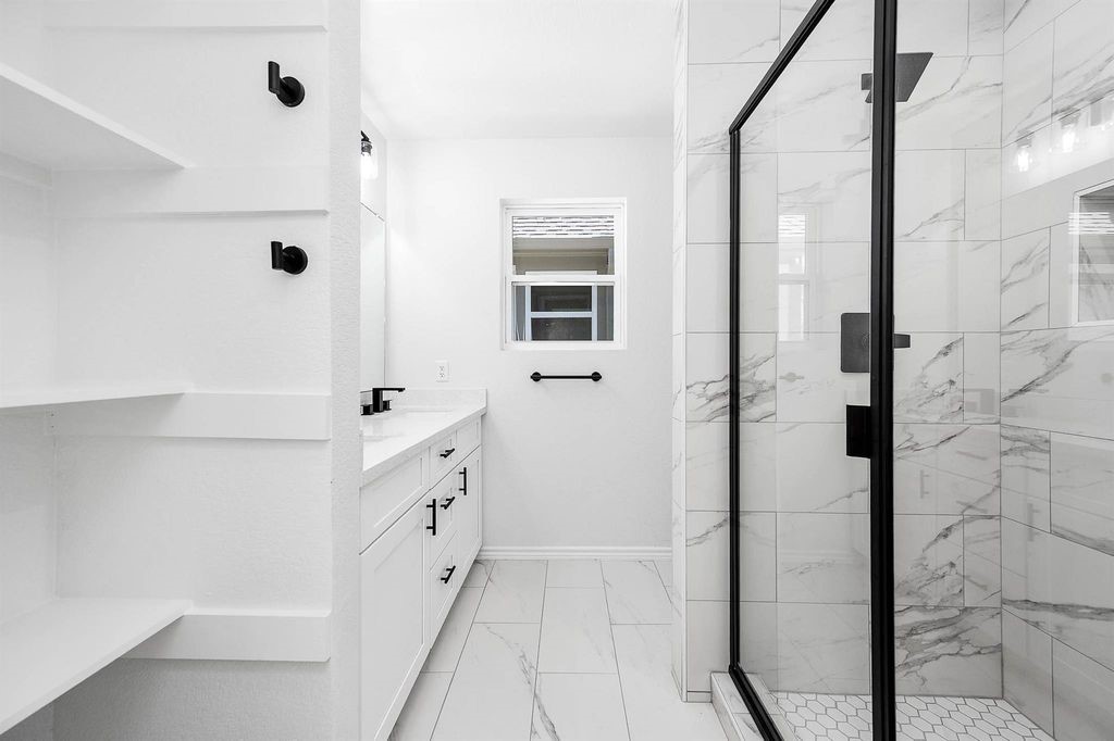 2018 Hampton A Street A Property Photo 14