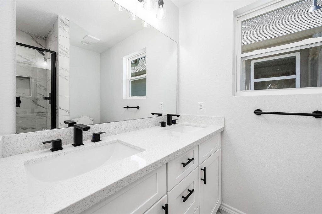 2018 Hampton A Street A Property Photo 15