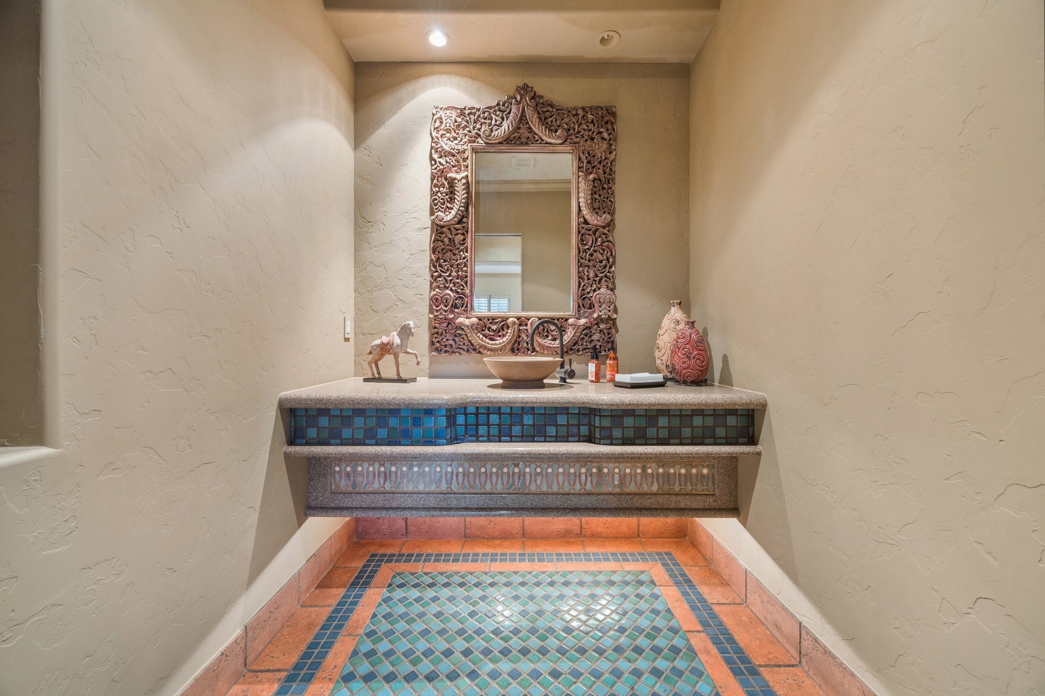 2 Lacewood Lane Property Photo 29