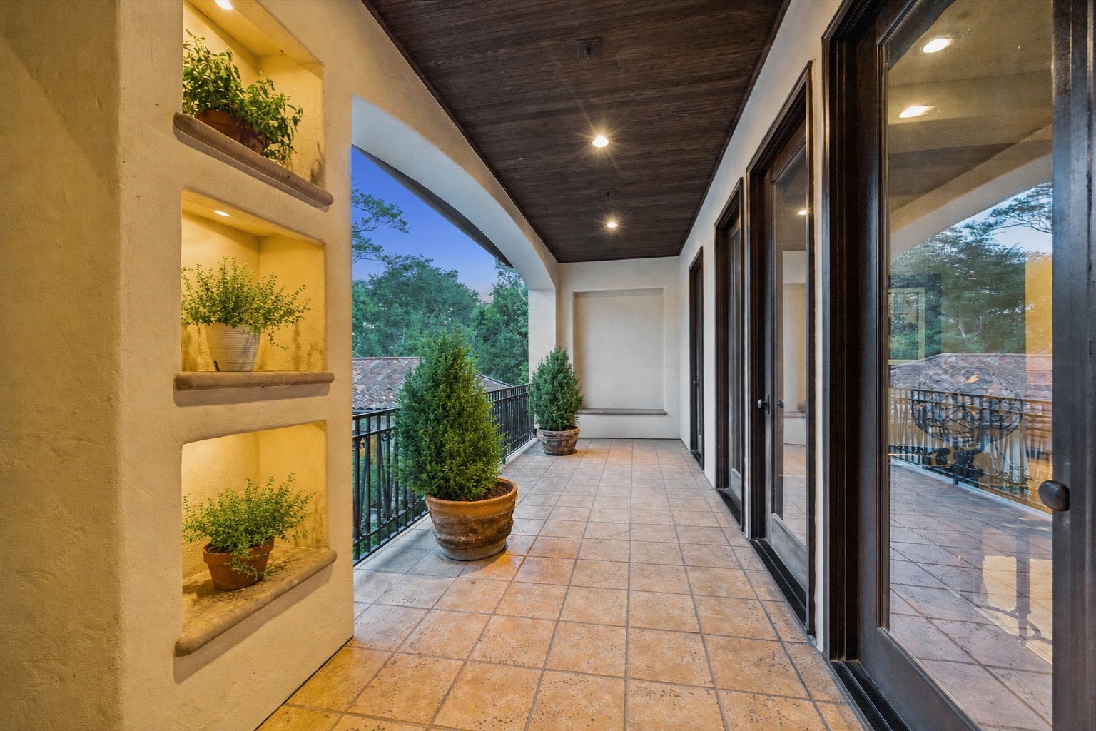 2 Lacewood Lane Property Photo 36