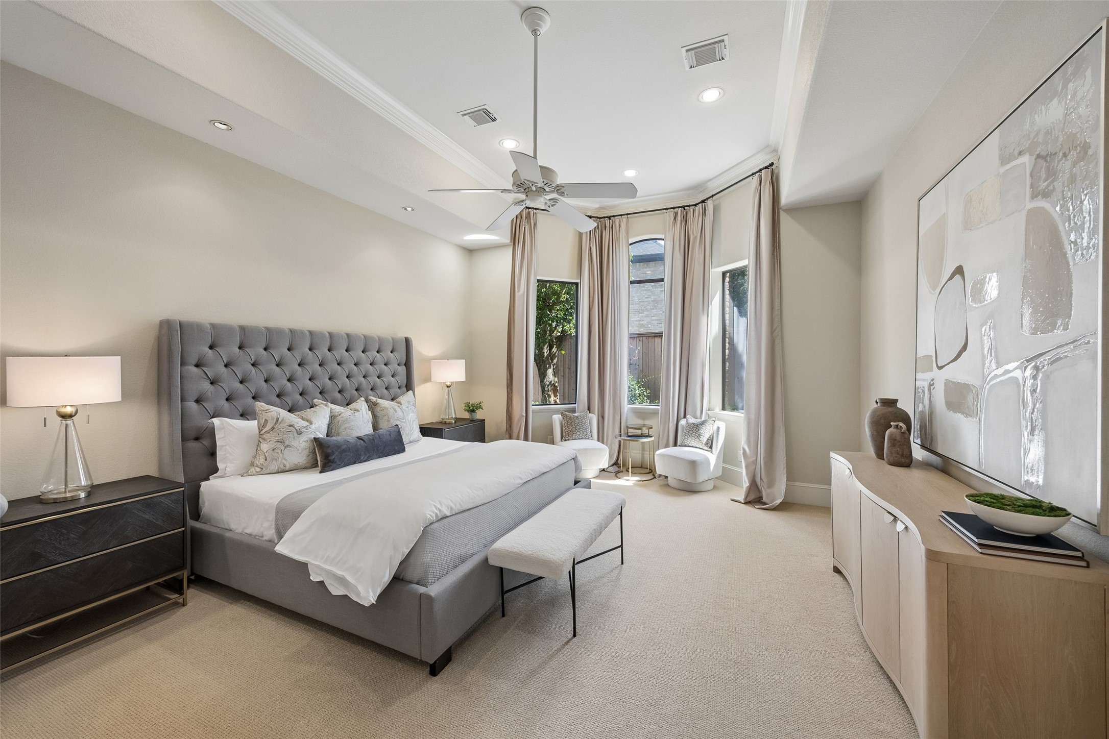 6261 Burgoyne Road Property Photo 4