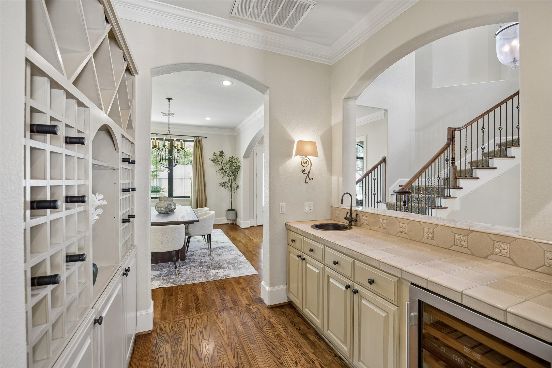 6261 Burgoyne Road Property Photo 15