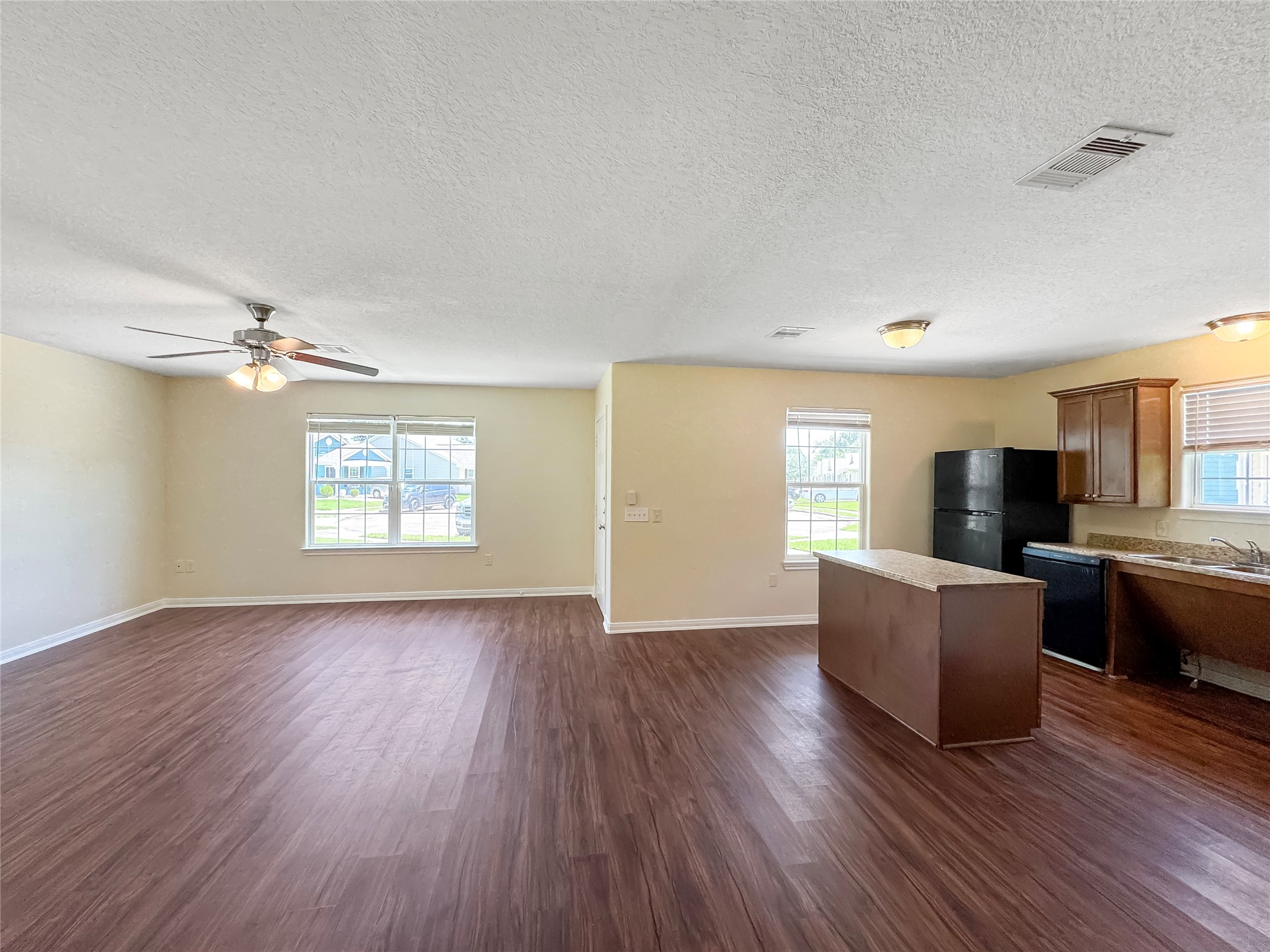 7521 Blue Jay Drive Property Photo 5