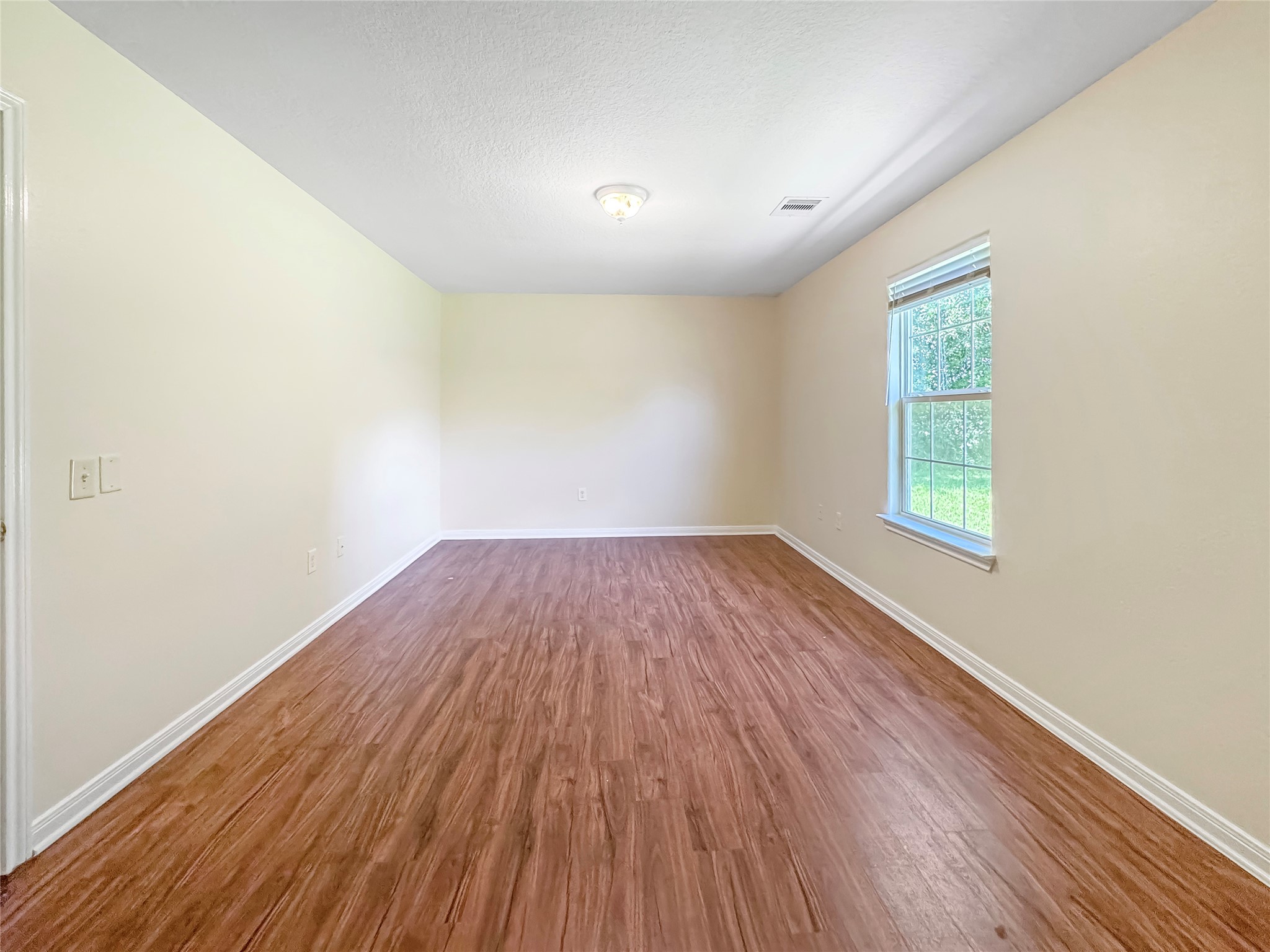 7521 Blue Jay Drive Property Photo 8