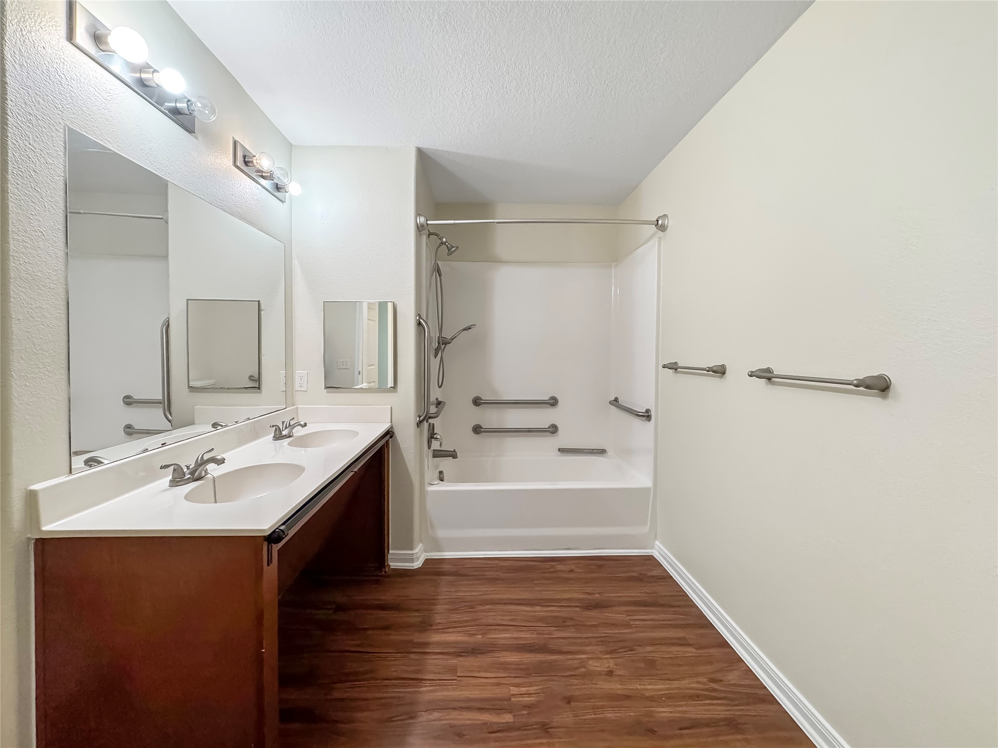 7521 Blue Jay Drive Property Photo 12