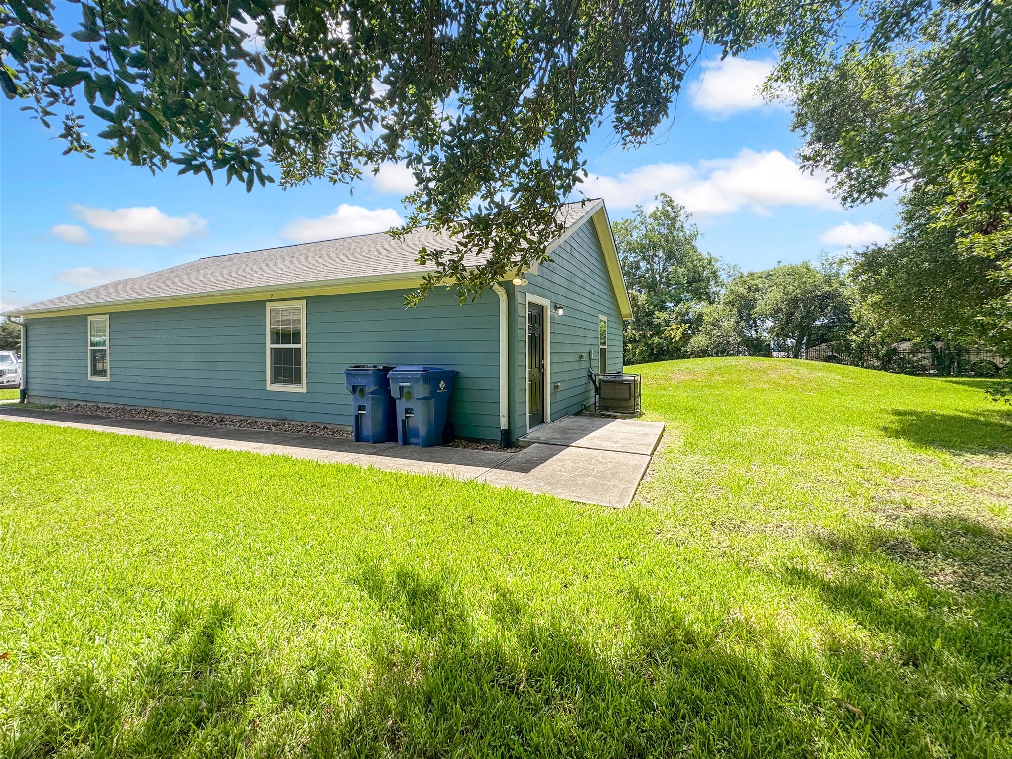 7521 Blue Jay Drive Property Photo 13