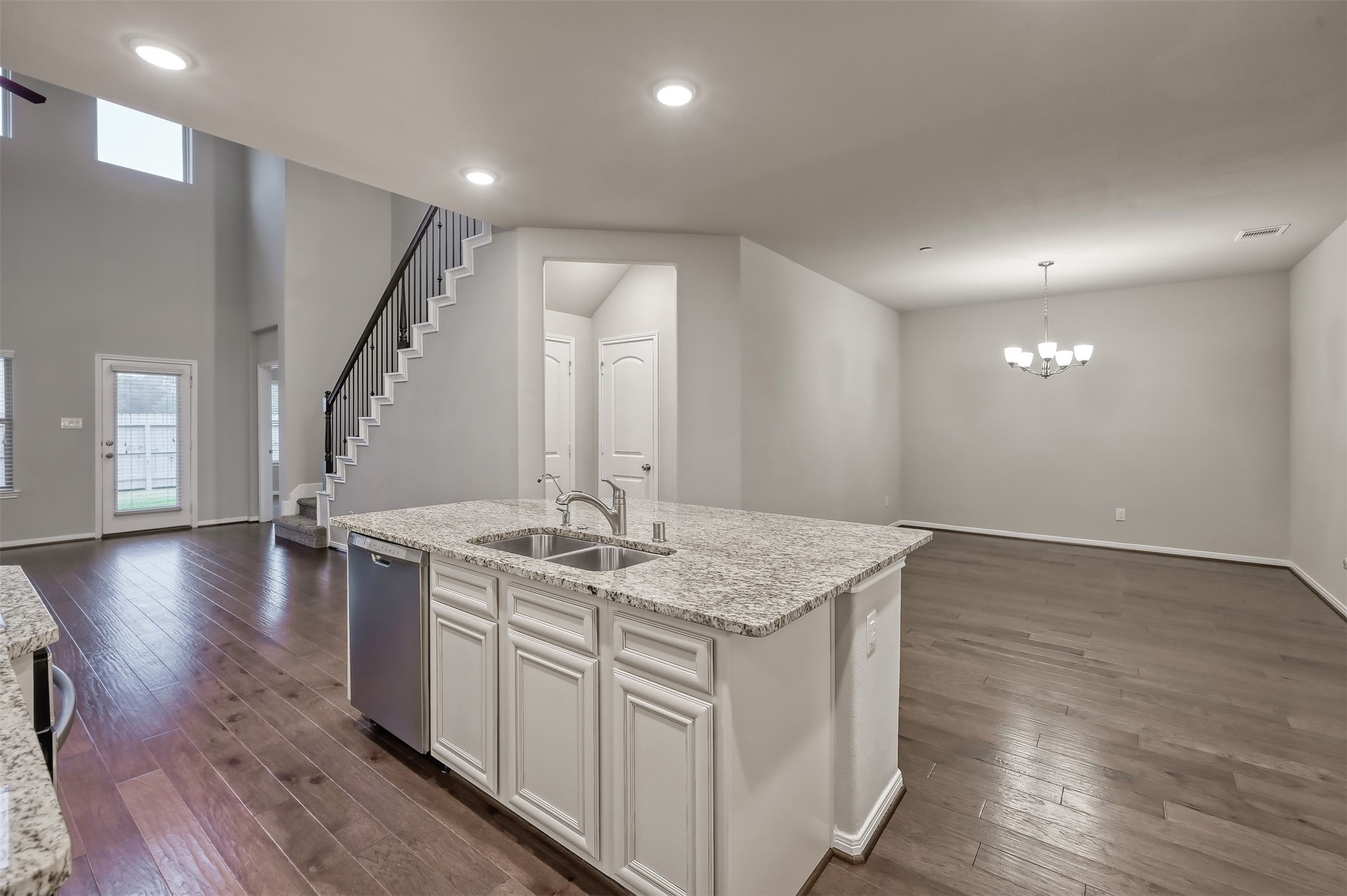 15331 Westland Gate Drive Property Photo 8